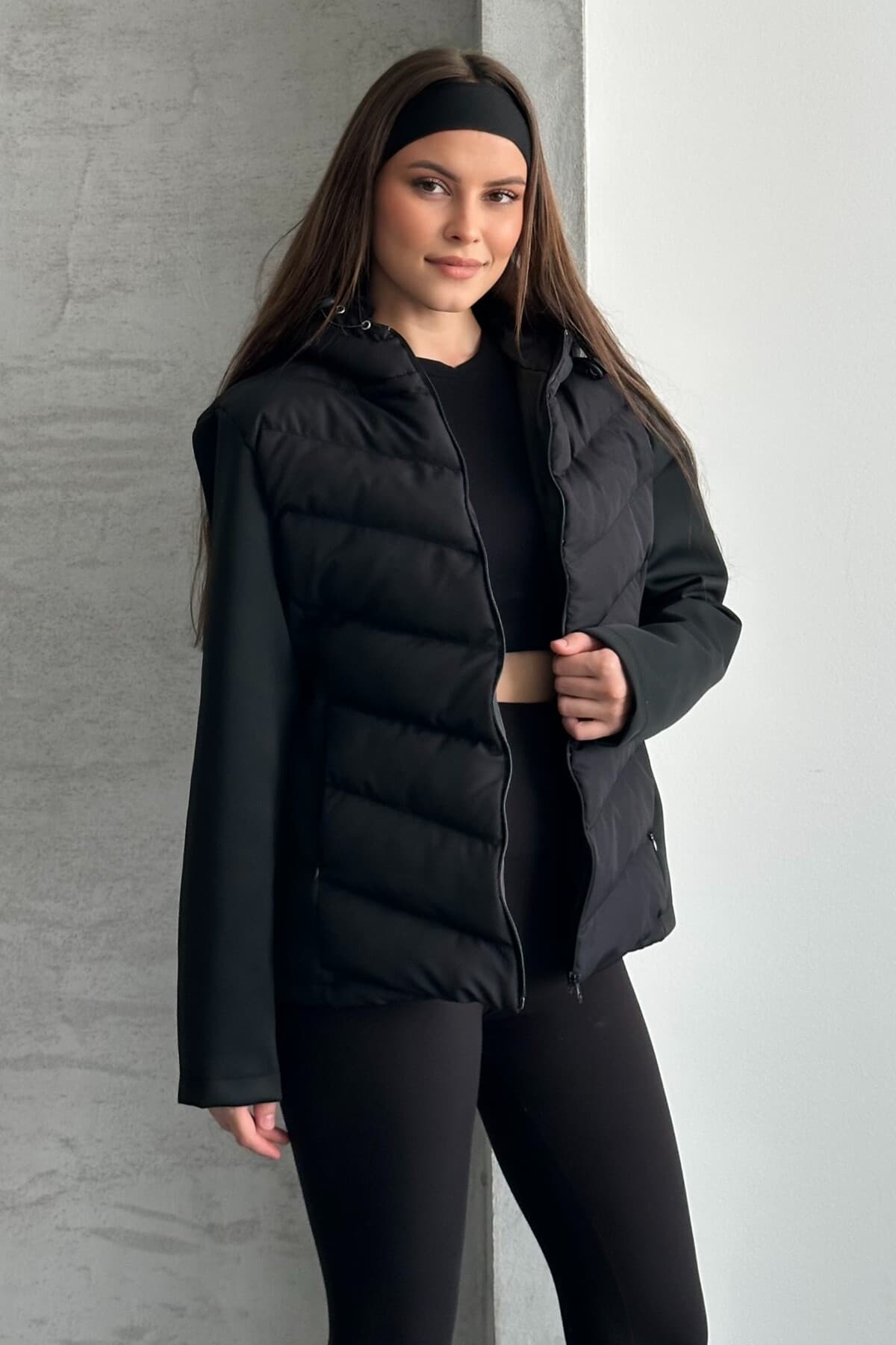 کاپشن زنانه کلاهدار مشکی حرارتی moda armanc مدل ZR Range Rover Mom کاپشن زنانه کلاهدار مشکی حرارتی moda armanc مدل ZR Range Rover Mom