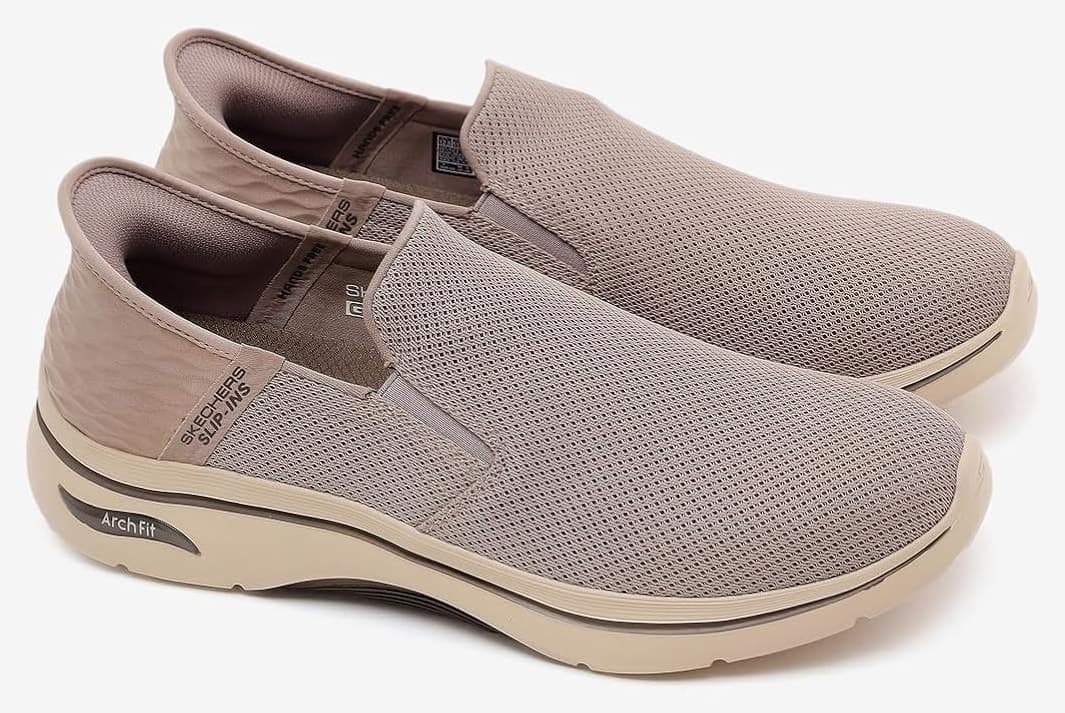 کفش پیادهروی مردانه Skechers Go Walk Arch Fit 2.0 Hands Free 2 مدل 216600 بژ طبیعی 42,5 کفش پیادهروی مردانه Skechers Go Walk Arch Fit 2.0 Hands Free 2 مدل 216600 بژ طبیعی 42,5