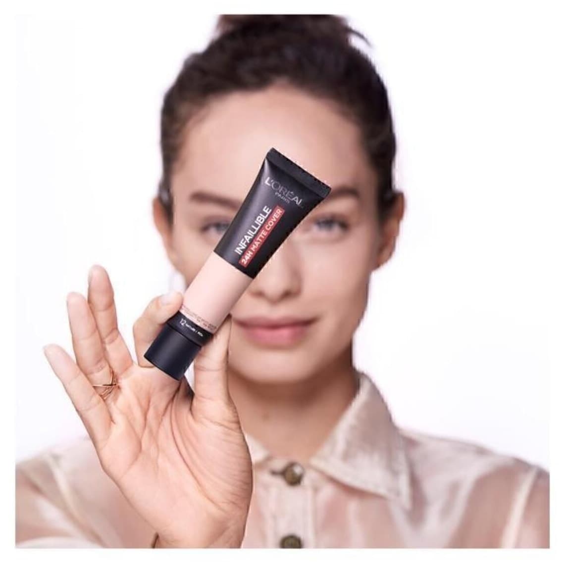 فاندیشن L'Oreal Paris Infaillible Matte Cover با پوشش بالا 200 طلایی شنی فاندیشن L'Oreal Paris Infaillible Matte Cover با پوشش بالا 200 طلایی شنی