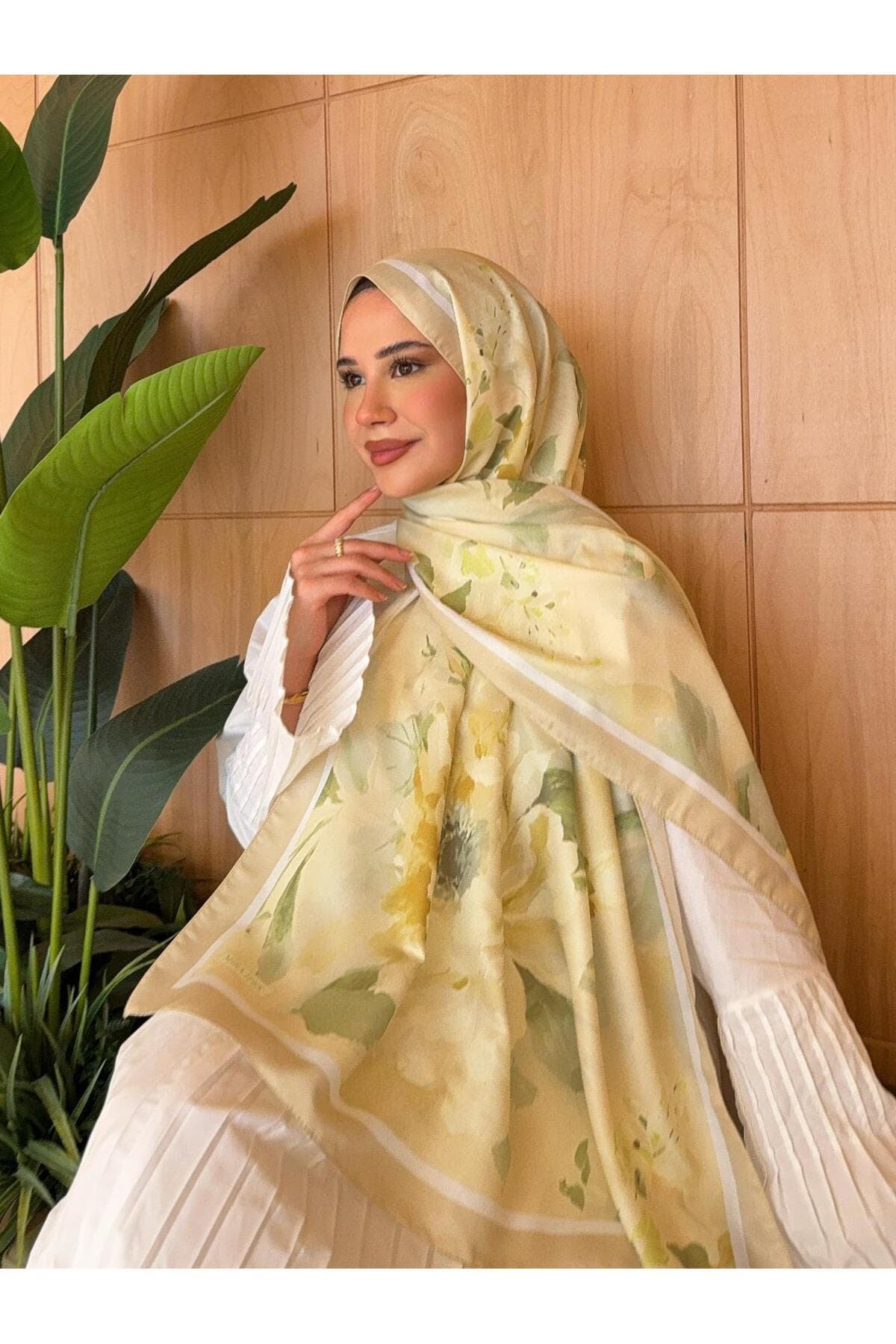شال Mira İpek نخی نرم طرحدار سری Cesur مدل ps173 شال Mira İpek نخی نرم طرحدار سری Cesur مدل ps173