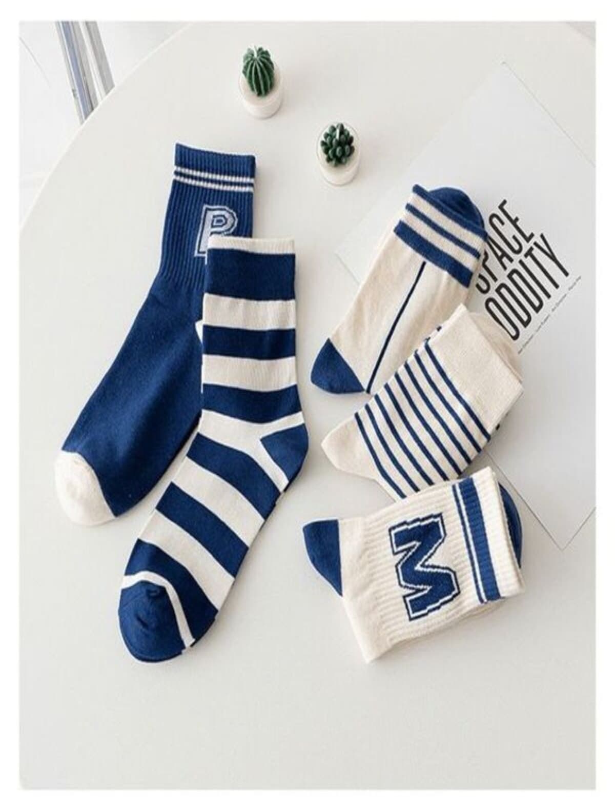 ست جوراب ساق کوتاه یونیسکس Sky Socks راه راه آبی معطر 5 عددی ست جوراب ساق کوتاه یونیسکس Sky Socks راه راه آبی معطر 5 عددی