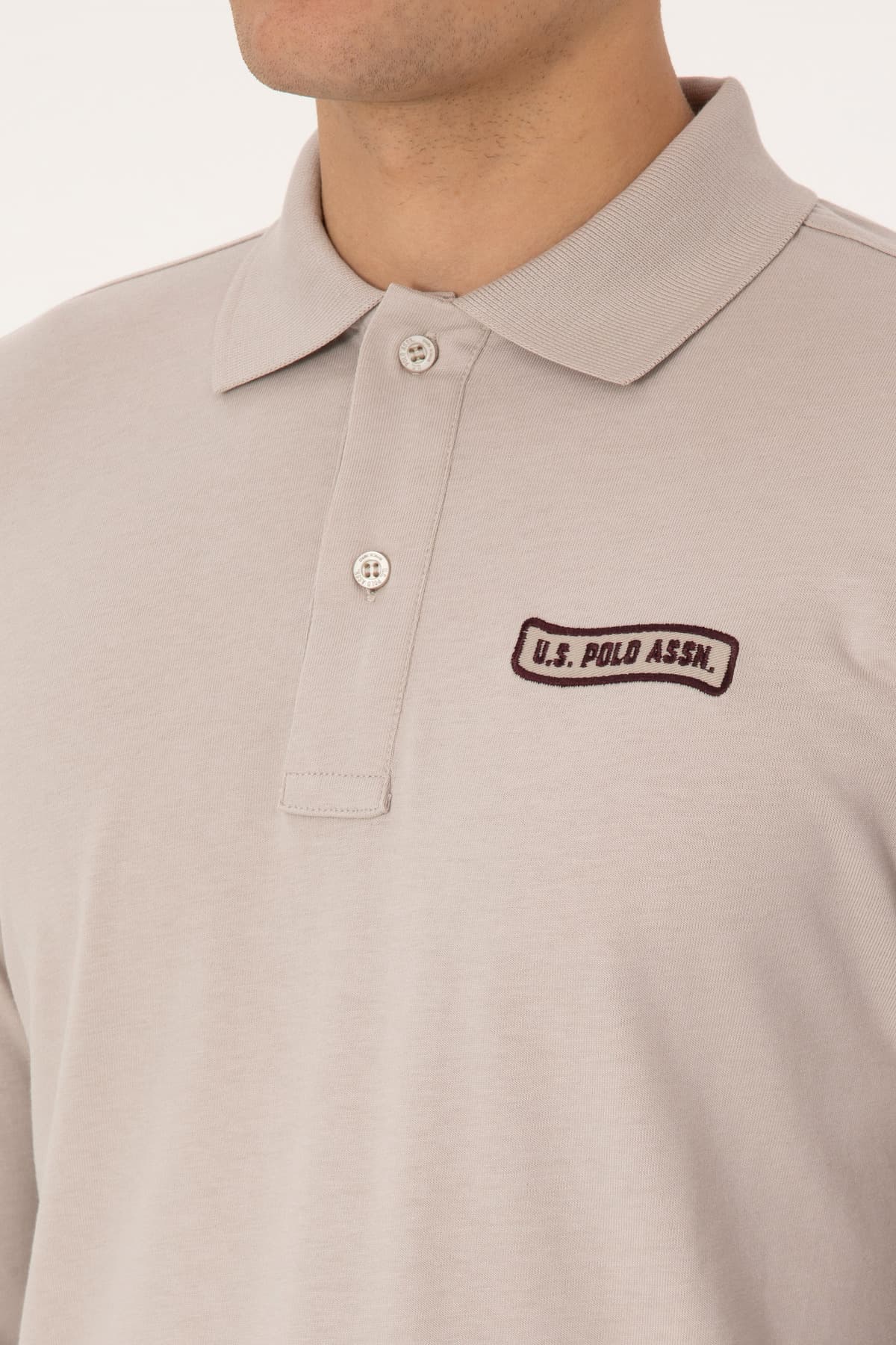 سوئیشرت مردانه U.S. Polo Assn. فیت معمولی یقه پولو رنگ سنگی مدل 50315454-VR049 سوئیشرت مردانه U.S. Polo Assn. فیت معمولی یقه پولو رنگ سنگی مدل 50315454-VR049