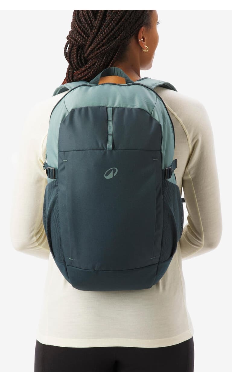 کولهپشتی زنانه Decathlon Quechua سبز 20 L مدل Arpenaz 100 کولهپشتی زنانه Decathlon Quechua سبز 20 L مدل Arpenaz 100