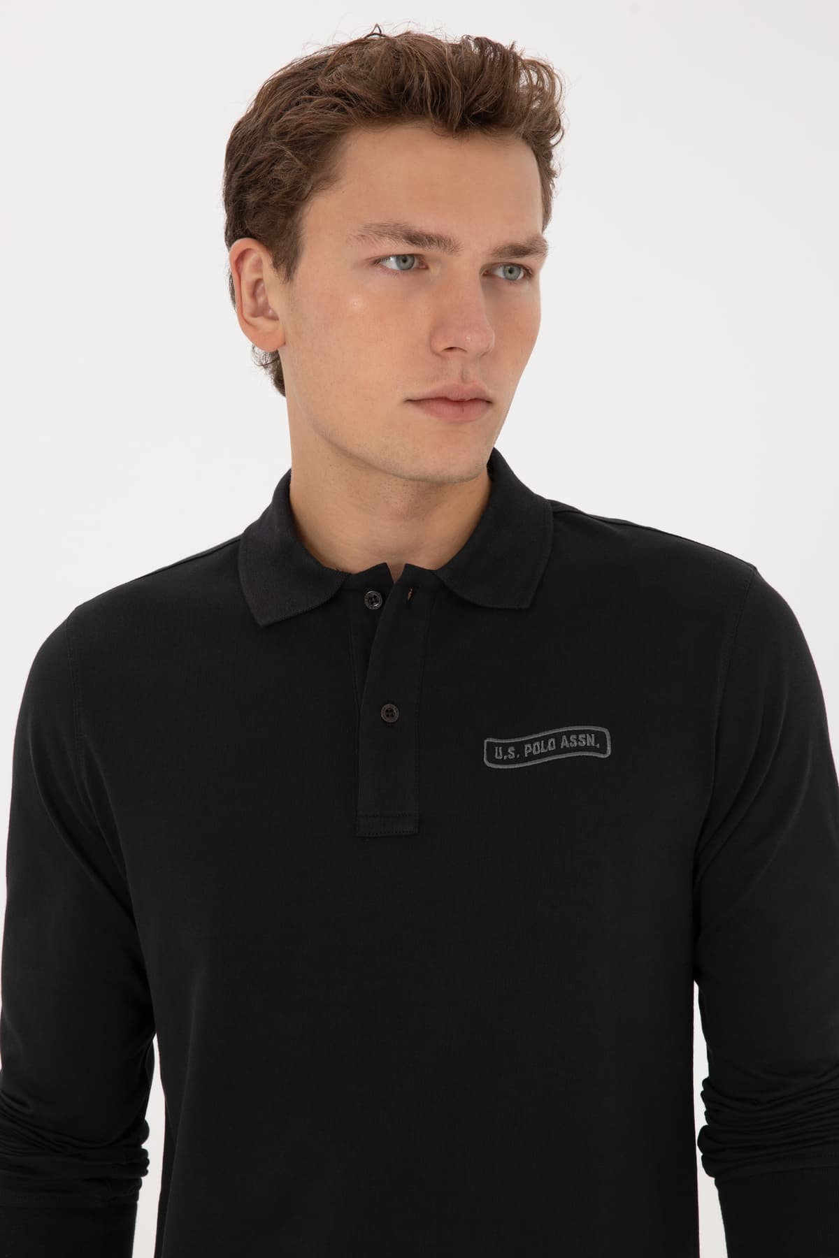 سوئیشرت مردانه U.S. Polo Assn. فیت معمولی یقه پولو مشکی مدل 50315454-VR046 سوئیشرت مردانه U.S. Polo Assn. فیت معمولی یقه پولو مشکی مدل 50315454-VR046