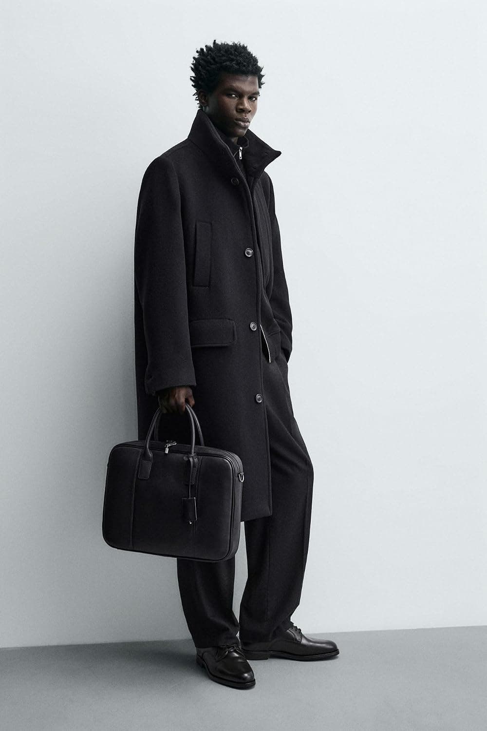 کیف اسناد چرمی Zara مشکی سایز استاندارد کیف اسناد چرمی Zara مشکی سایز استاندارد