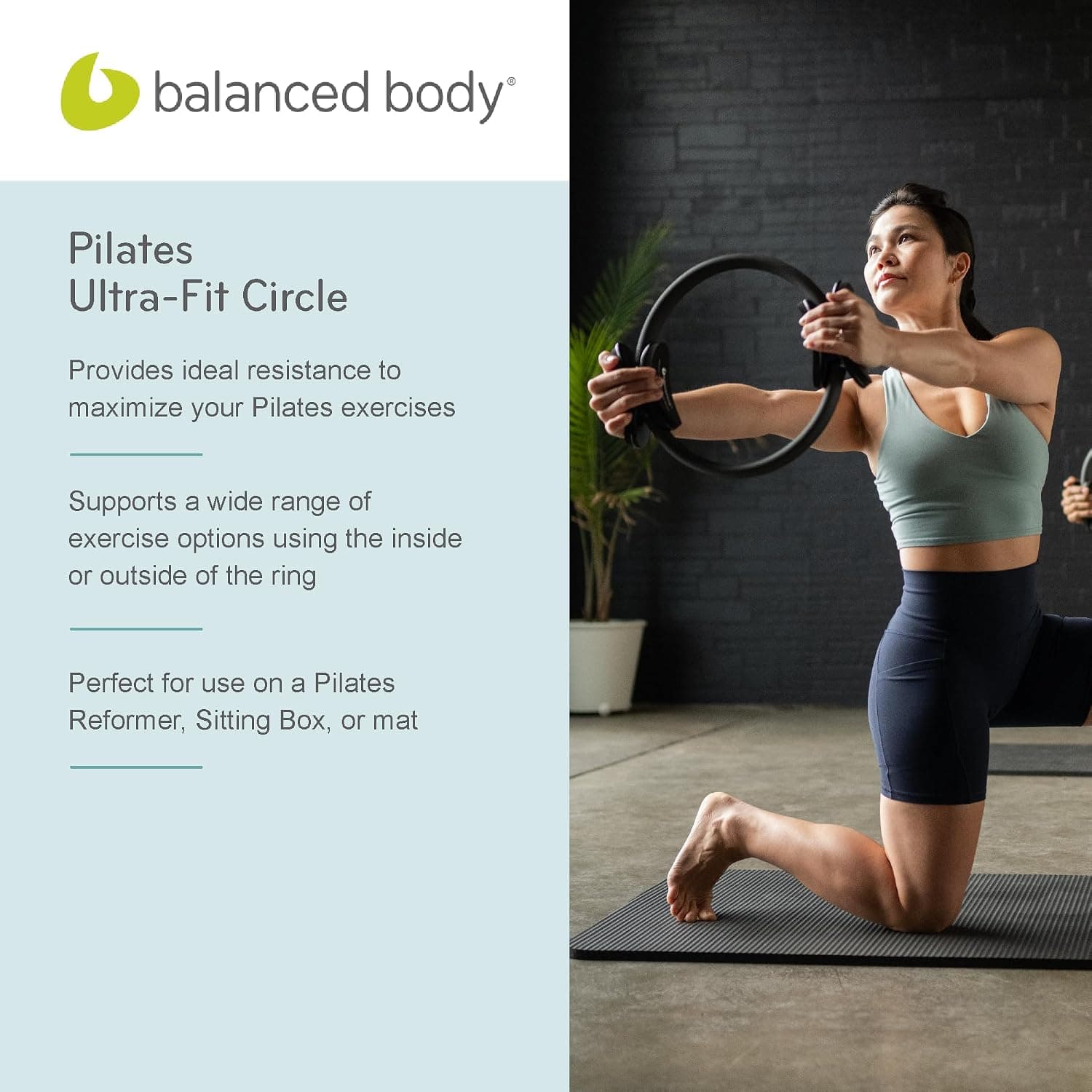 حلقه پیلاتس balanced body Ultra-Fit Circle برای تمرین پا حلقه پیلاتس balanced body Ultra-Fit Circle برای تمرین پا