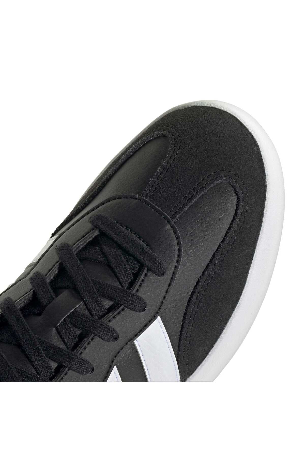 کفش کتانی adidas مدل Barreda JI2307 کفش کتانی adidas مدل Barreda JI2307