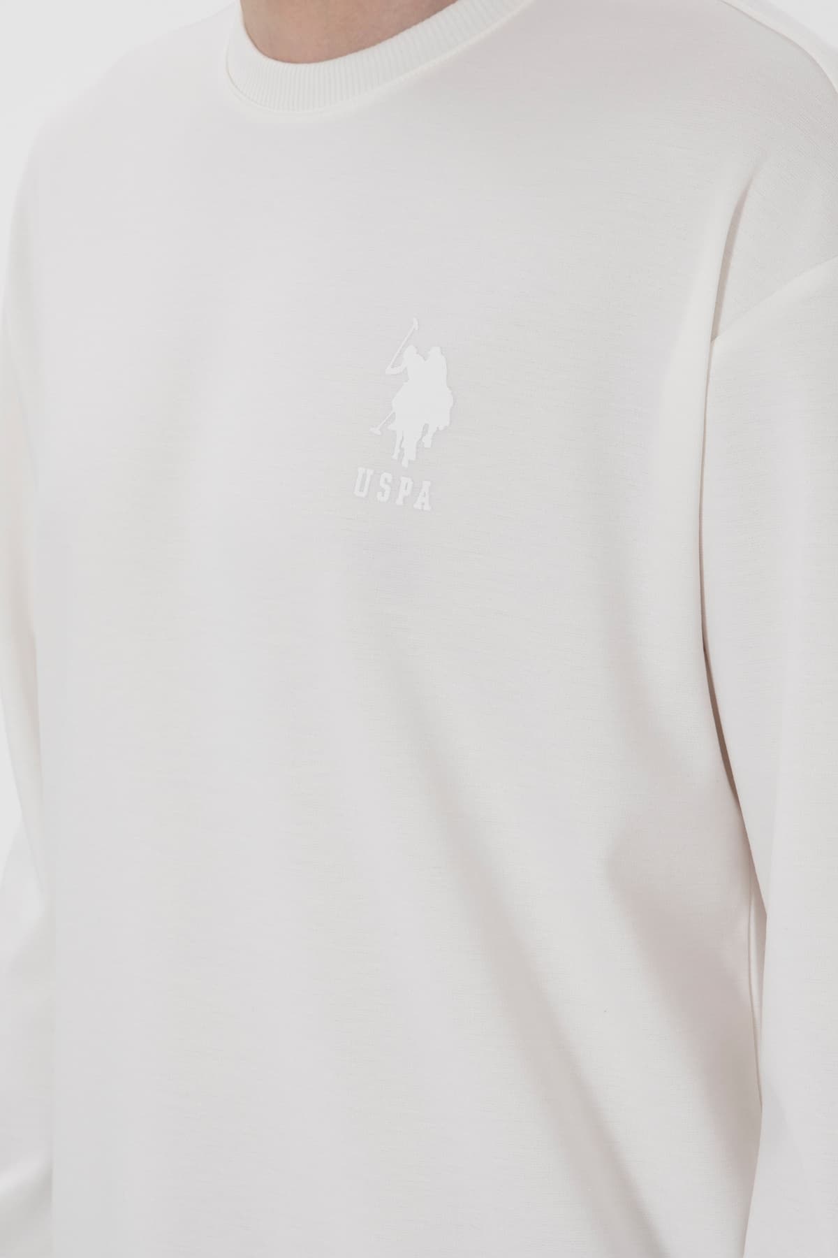 سویشرت مردانه سفید U.S. Polo Assn. مدل 50300048-VR184 سویشرت مردانه سفید U.S. Polo Assn. مدل 50300048-VR184