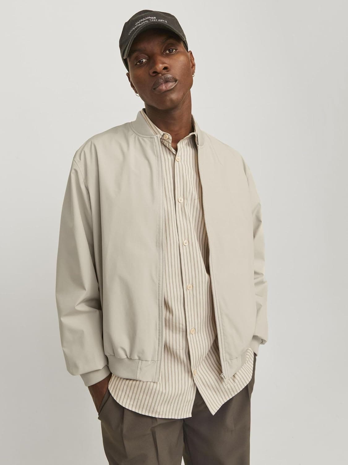 ژاکت بمبر مردانه JACK & JONES مدل Jjecharge ژاکت بمبر مردانه JACK & JONES مدل Jjecharge