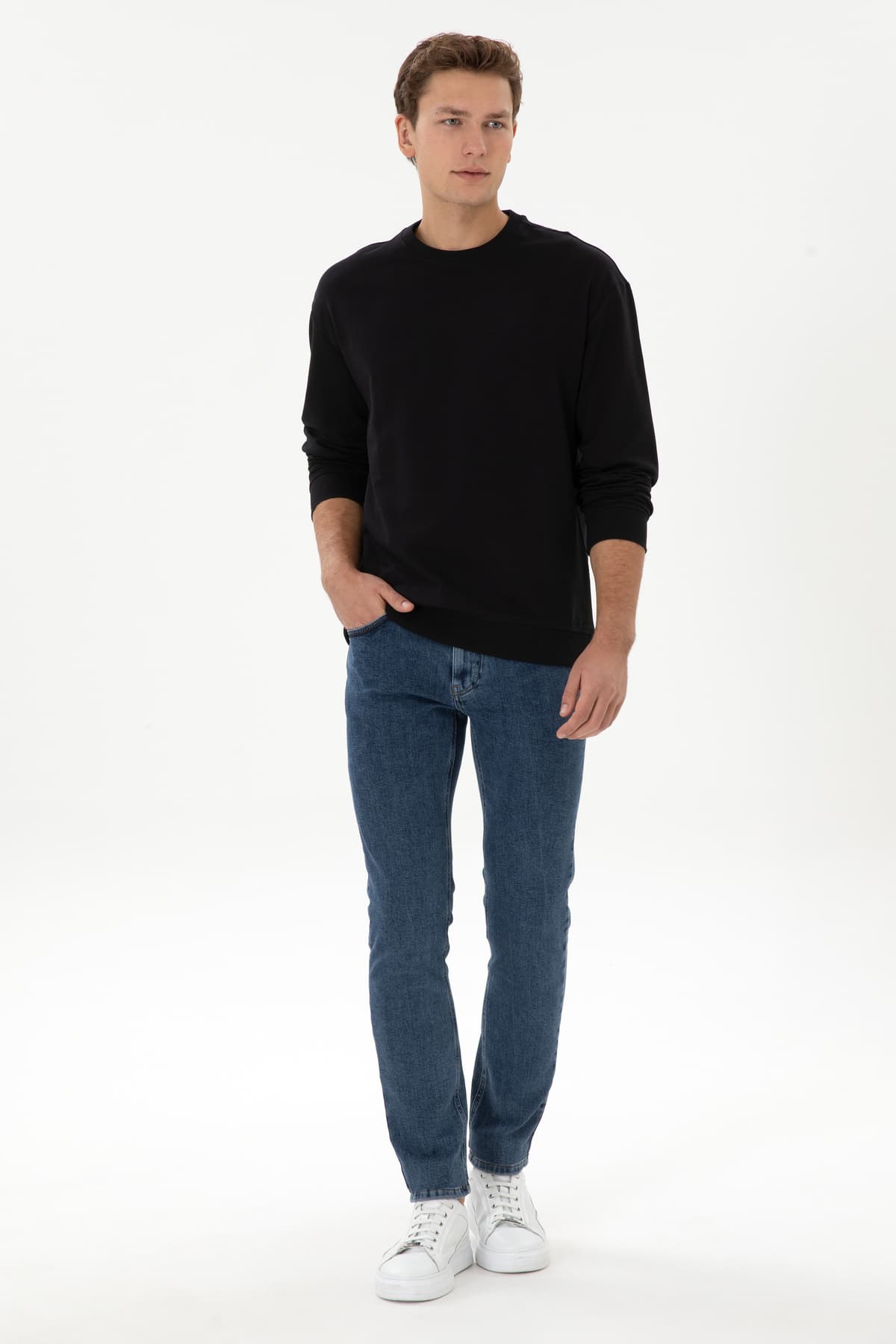 سوئیشرت مردانه U.S. Polo Assn. فیت راحت یقه گرد مشکی نازک مدل 50316378-VR046 سوئیشرت مردانه U.S. Polo Assn. فیت راحت یقه گرد مشکی نازک مدل 50316378-VR046