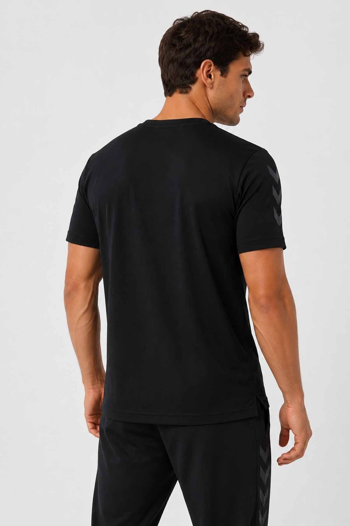 تیشرت ورزشی مردانه hummel سفید با ۹۵٪ پنبه و ۵٪ الاستان تیشرت ورزشی مردانه hummel سفید با ۹۵٪ پنبه و ۵٪ الاستان