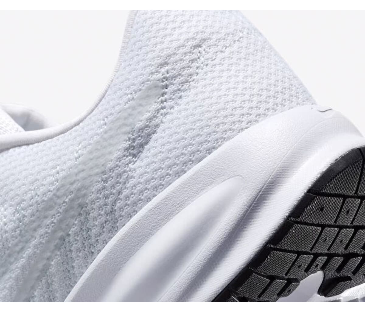 کفش دویدن مردانه Nike سفید مدل Run Defy HM9594-100 کفش دویدن مردانه Nike سفید مدل Run Defy HM9594-100
