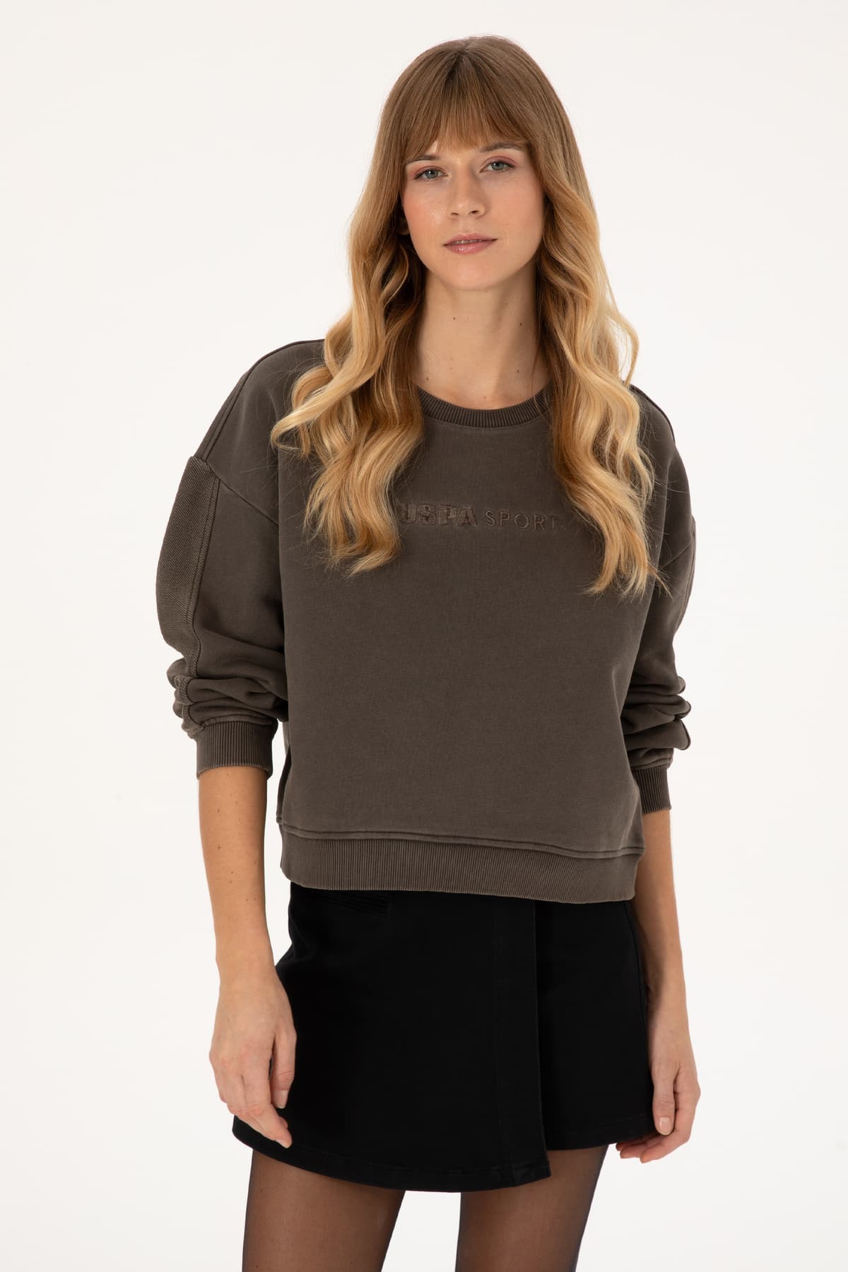 سوئیشرت زنانه U.S. Polo Assn. یقه گرد قهوهای تیره مدل 50309547-VR084 سوئیشرت زنانه U.S. Polo Assn. یقه گرد قهوهای تیره مدل 50309547-VR084