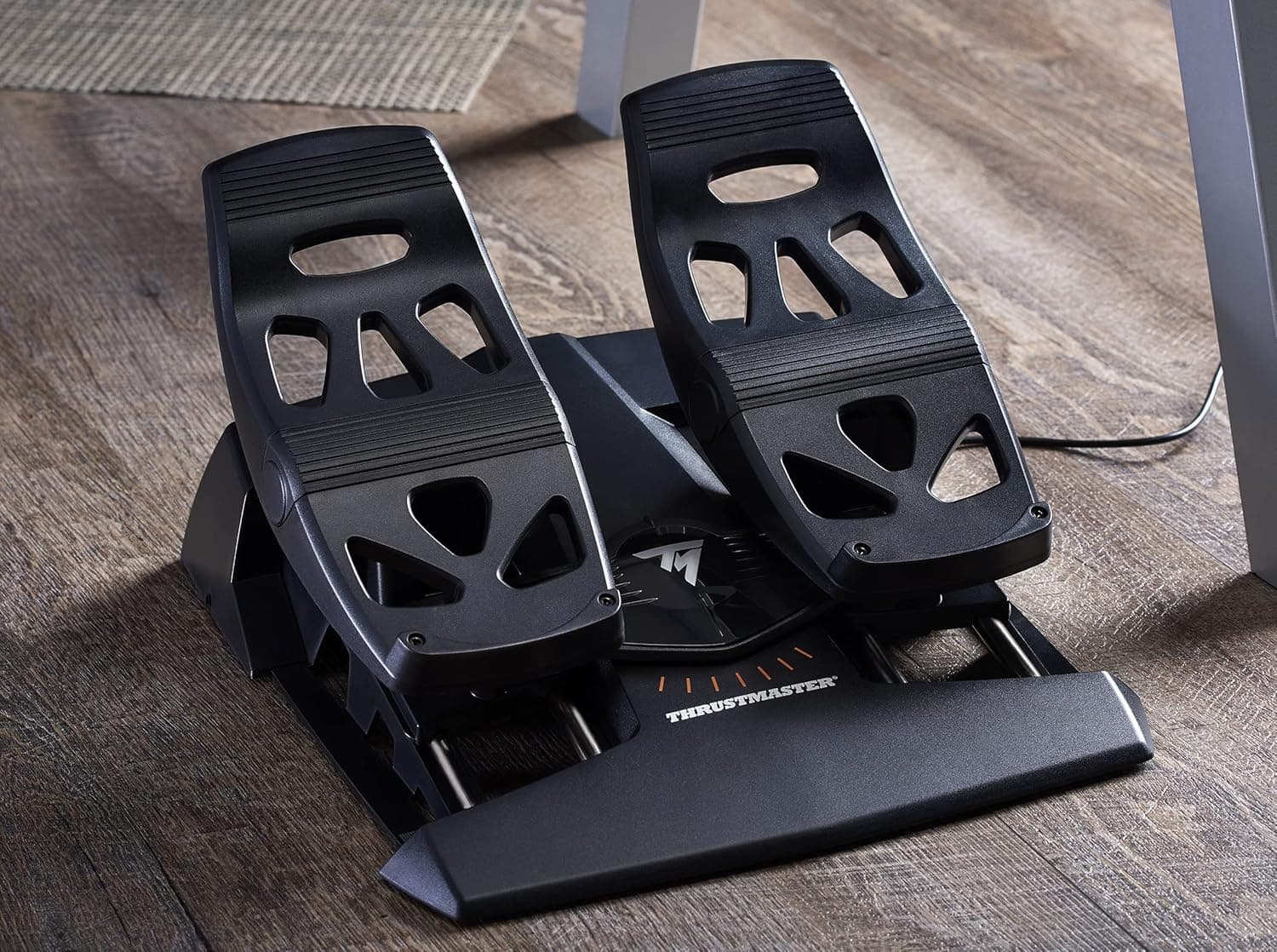 پدال رودر Thrustmaster با کنترل دقیق و فناوری S.M.A.R.T مدل TFRP پدال رودر Thrustmaster با کنترل دقیق و فناوری S.M.A.R.T مدل TFRP