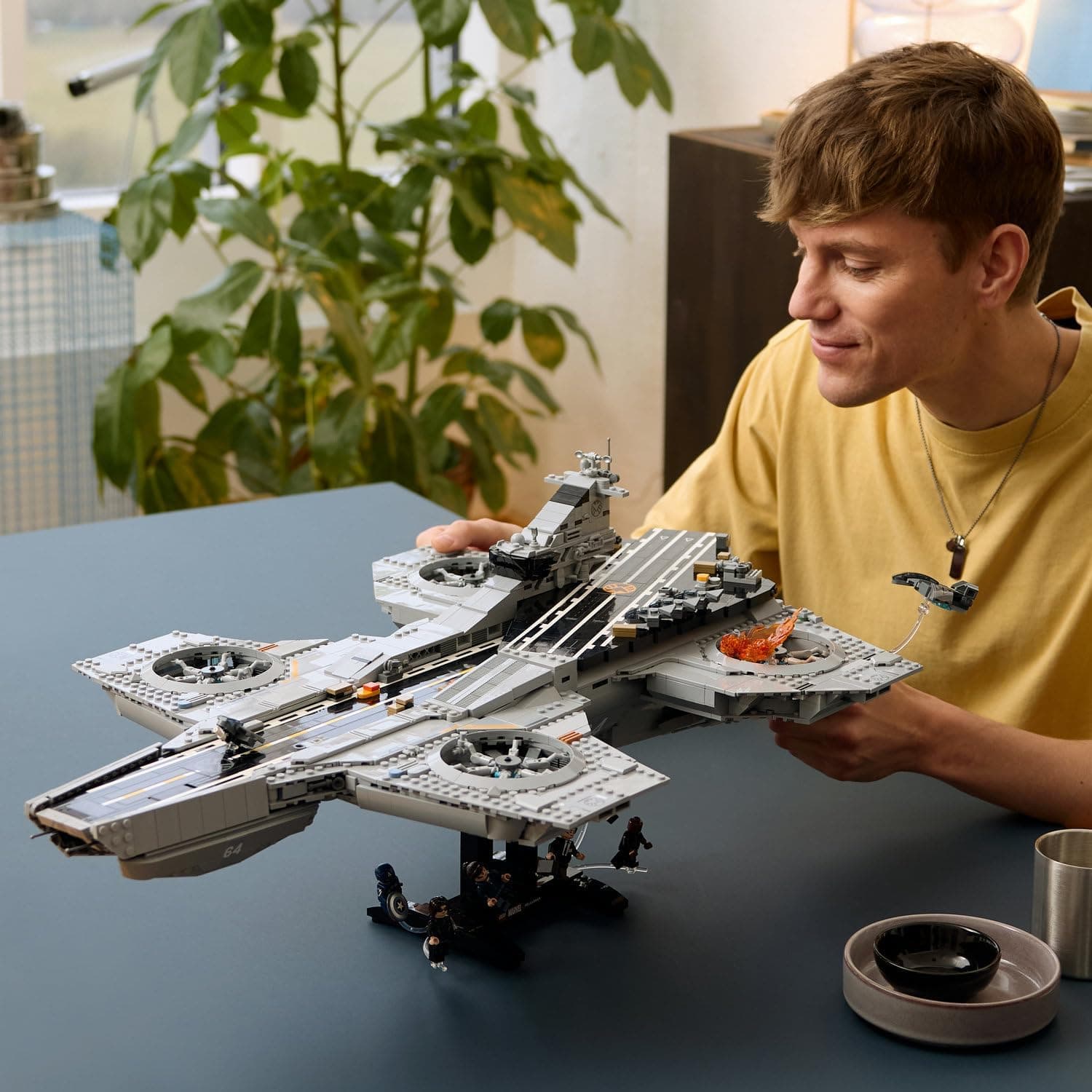 لگو Marvel S.H.I.E.L.D. Helicarrier مدل 76354 لگو Marvel S.H.I.E.L.D. Helicarrier مدل 76354