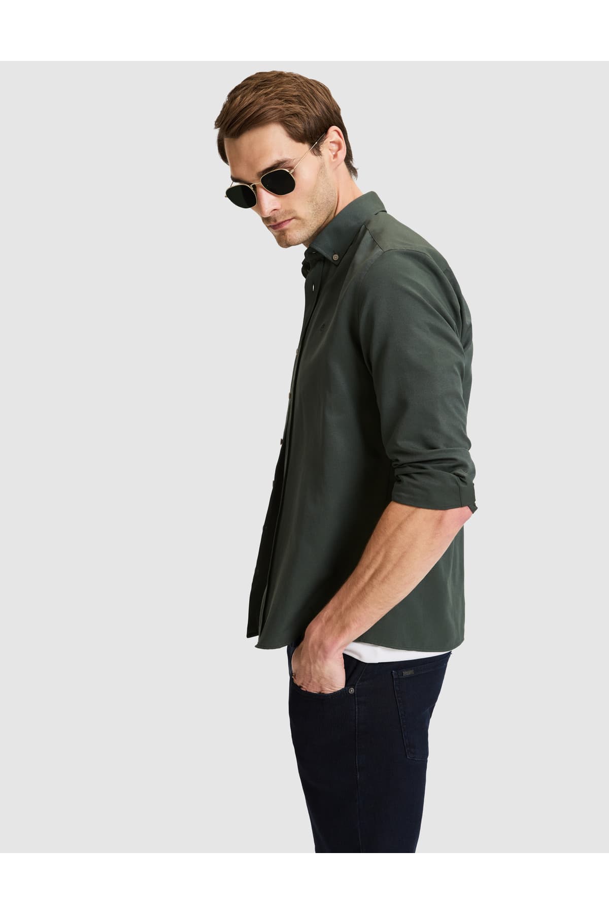 پیراهن مردانه Pierre Cardin آستین بلند اسلیم فیت خاکی تیره مدل 50325365-VR111 پیراهن مردانه Pierre Cardin آستین بلند اسلیم فیت خاکی تیره مدل 50325365-VR111