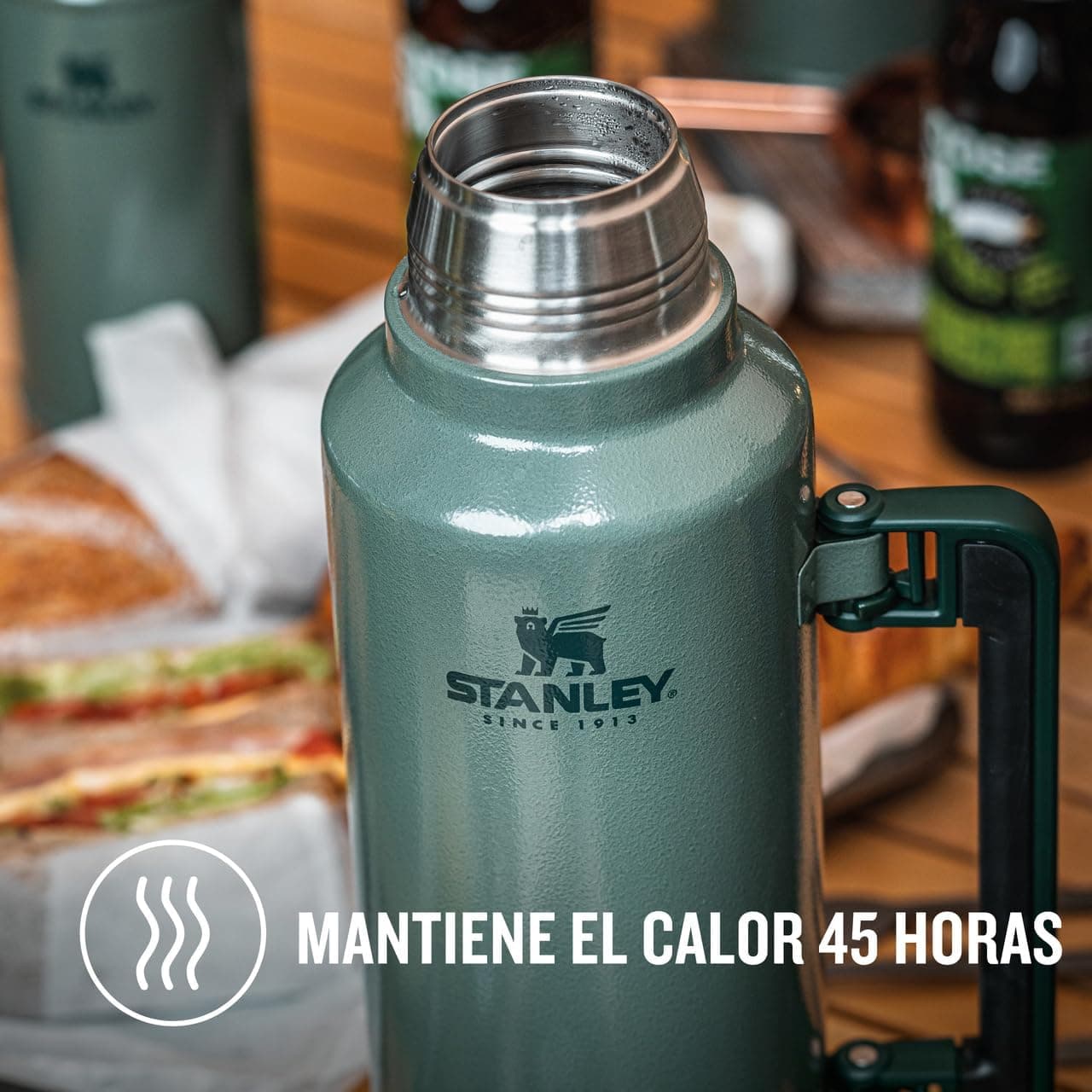 ترموس Stanley Classic Legendary وکیومی 1.9 لیتری سبز استیل ضد زنگ ترموس Stanley Classic Legendary وکیومی 1.9 لیتری سبز استیل ضد زنگ