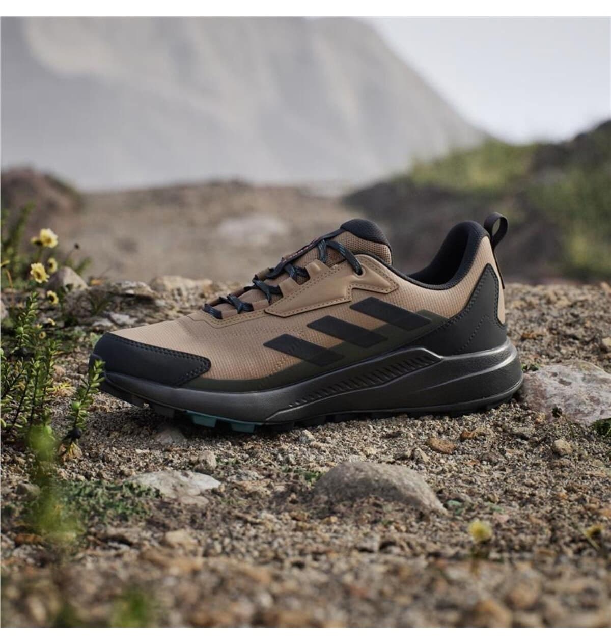 کفش پیادهروی زنانه adidas Terrex Anylander Rain.rdy مقوایی/مشکی مدل JQ9961 کفش پیادهروی زنانه adidas Terrex Anylander Rain.rdy مقوایی/مشکی مدل JQ9961