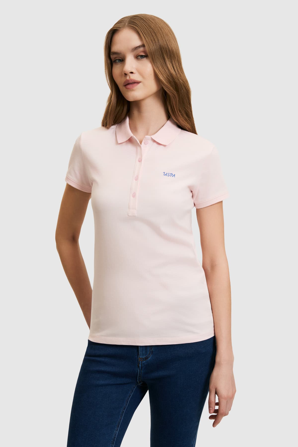 تیشرت یقه پولو زنانه U.S. Polo Assn. صورتی روشن با جزئیات دکمه مدل 50323461-VR078 تیشرت یقه پولو زنانه U.S. Polo Assn. صورتی روشن با جزئیات دکمه مدل 50323461-VR078