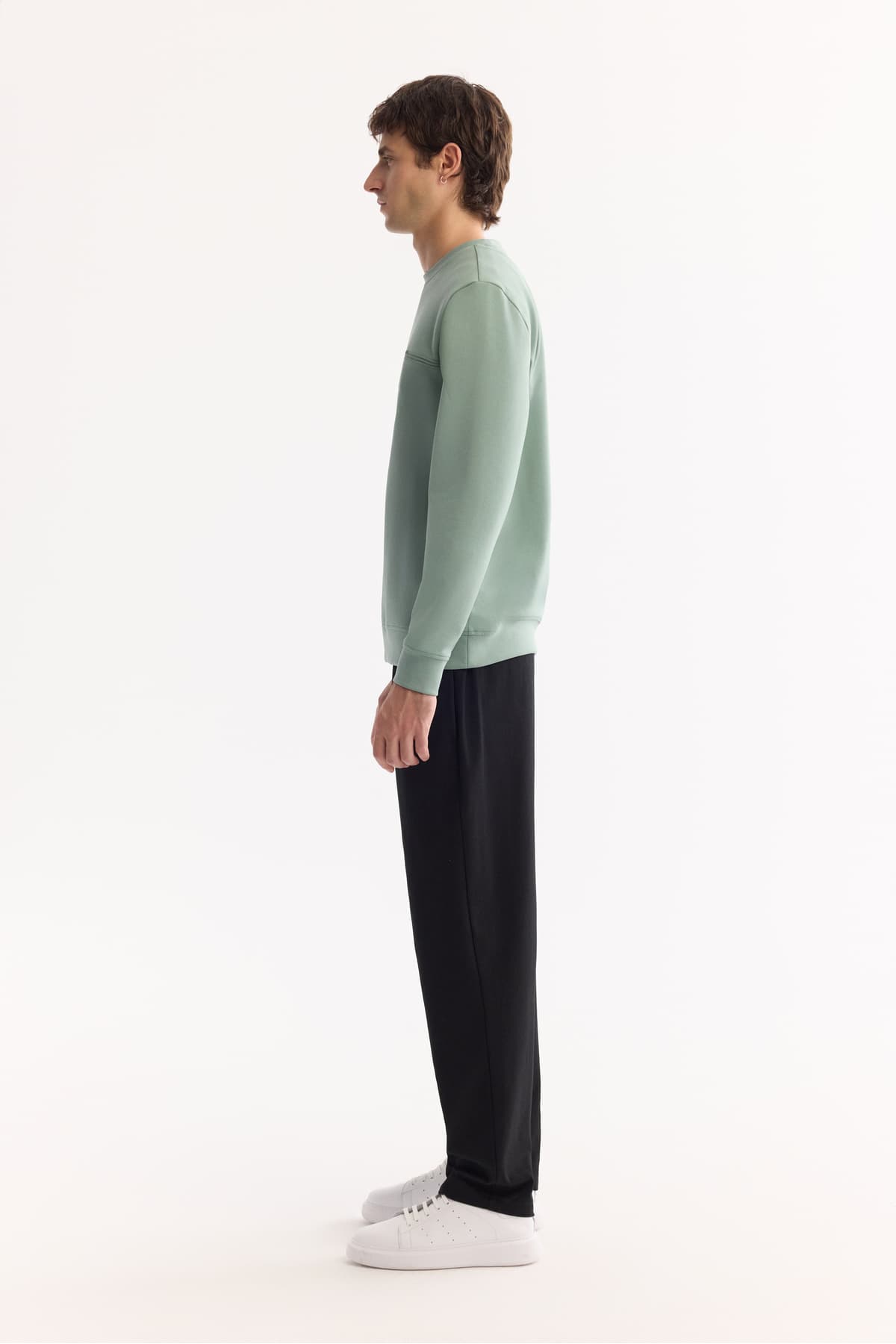 سوئیشرت مردانه Avva سبز آبی یقه گرد نخی Bi-Stretch چاپی فیت معمولی مدل A52Y1325 سوئیشرت مردانه Avva سبز آبی یقه گرد نخی Bi-Stretch چاپی فیت معمولی مدل A52Y1325