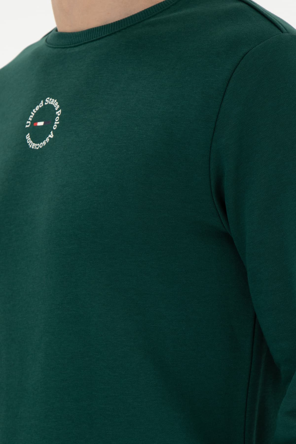 سوئیشرت مردانه U.S. Polo Assn. فیت معمولی یقه گرد سبز تیره مدل 50293436-VR079 سوئیشرت مردانه U.S. Polo Assn. فیت معمولی یقه گرد سبز تیره مدل 50293436-VR079