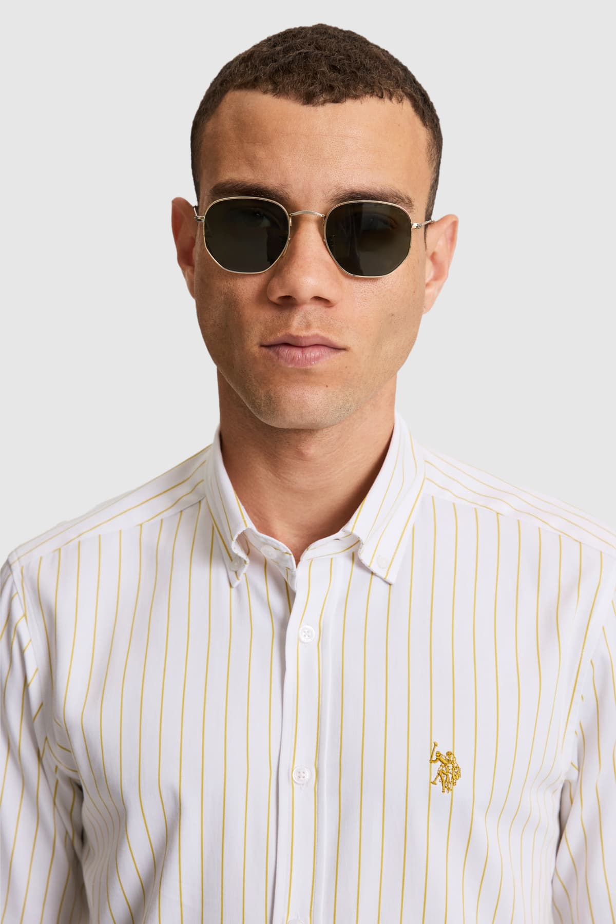 پیراهن مردانه U.S. Polo Assn. آستین بلند راهراه سبز زیتونی مدل 50324745-VR235 پیراهن مردانه U.S. Polo Assn. آستین بلند راهراه سبز زیتونی مدل 50324745-VR235