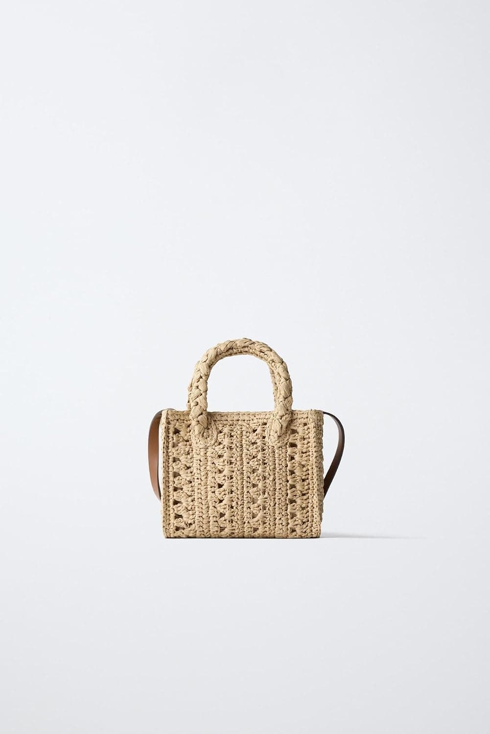 کیف زنانه Zara حصیری طرح دریایی کراسبادی اکرو سفید کیف زنانه Zara حصیری طرح دریایی کراسبادی اکرو سفید