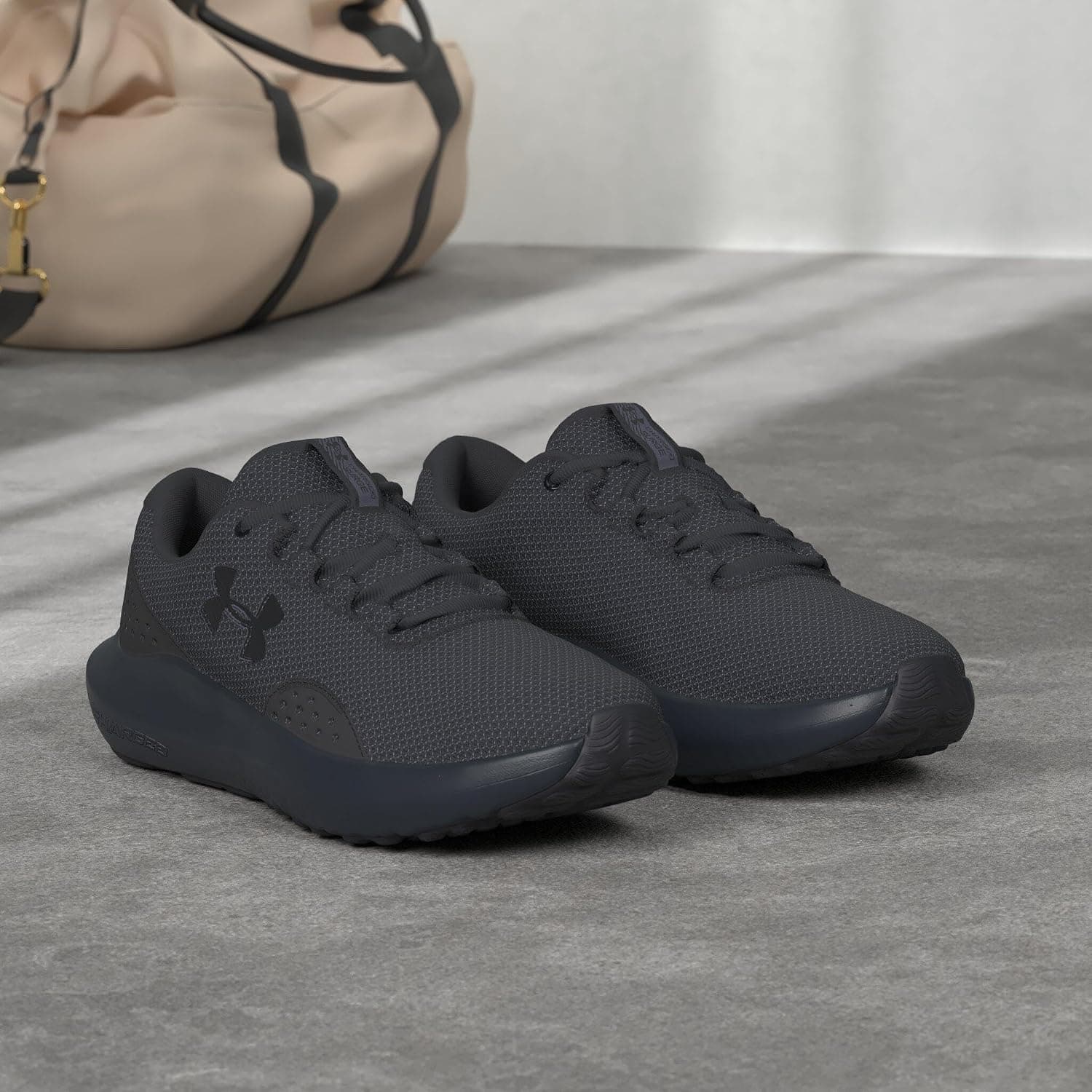 کفش ورزشی مردانه Under Armour Charged Surge 4 کفش ورزشی مردانه Under Armour Charged Surge 4