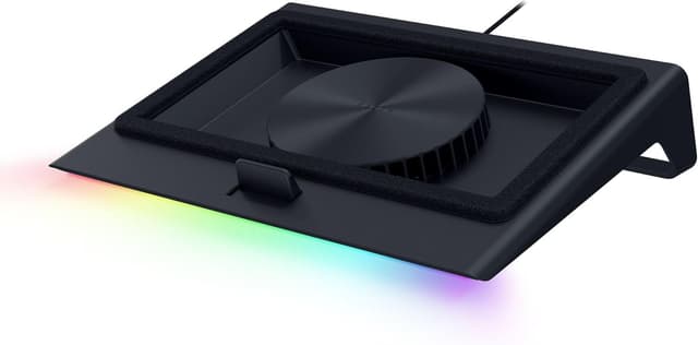 پد خنککننده لپتاپ Razer برای لپتاپهای 14 تا 18 اینچ مشکی پد خنککننده لپتاپ Razer برای لپتاپهای 14 تا 18 اینچ مشکی
