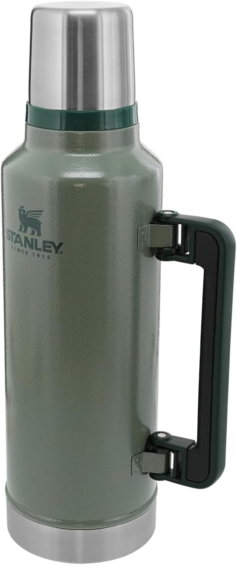 ترموس Stanley Classic Legendary وکیومی 1.9 لیتری سبز استیل ضد زنگ ترموس Stanley Classic Legendary وکیومی 1.9 لیتری سبز استیل ضد زنگ