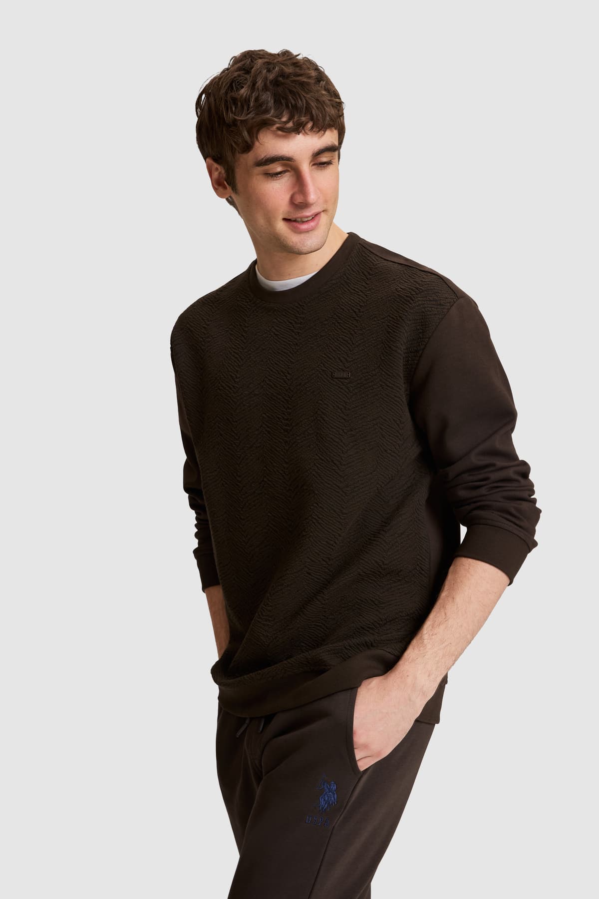 سوئیشرت مردانه U.S. Polo Assn. قهوهای تیره مدل 50329411-VR084 سوئیشرت مردانه U.S. Polo Assn. قهوهای تیره مدل 50329411-VR084