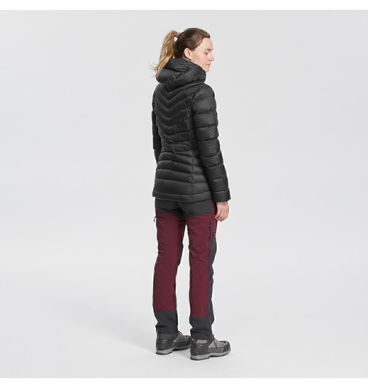 کاپشن زنانه Decathlon کاپوشندار بادی پردار مشکی ترکینگ مدل Mt100 -10°C کاپشن زنانه Decathlon کاپوشندار بادی پردار مشکی ترکینگ مدل Mt100 -10°C