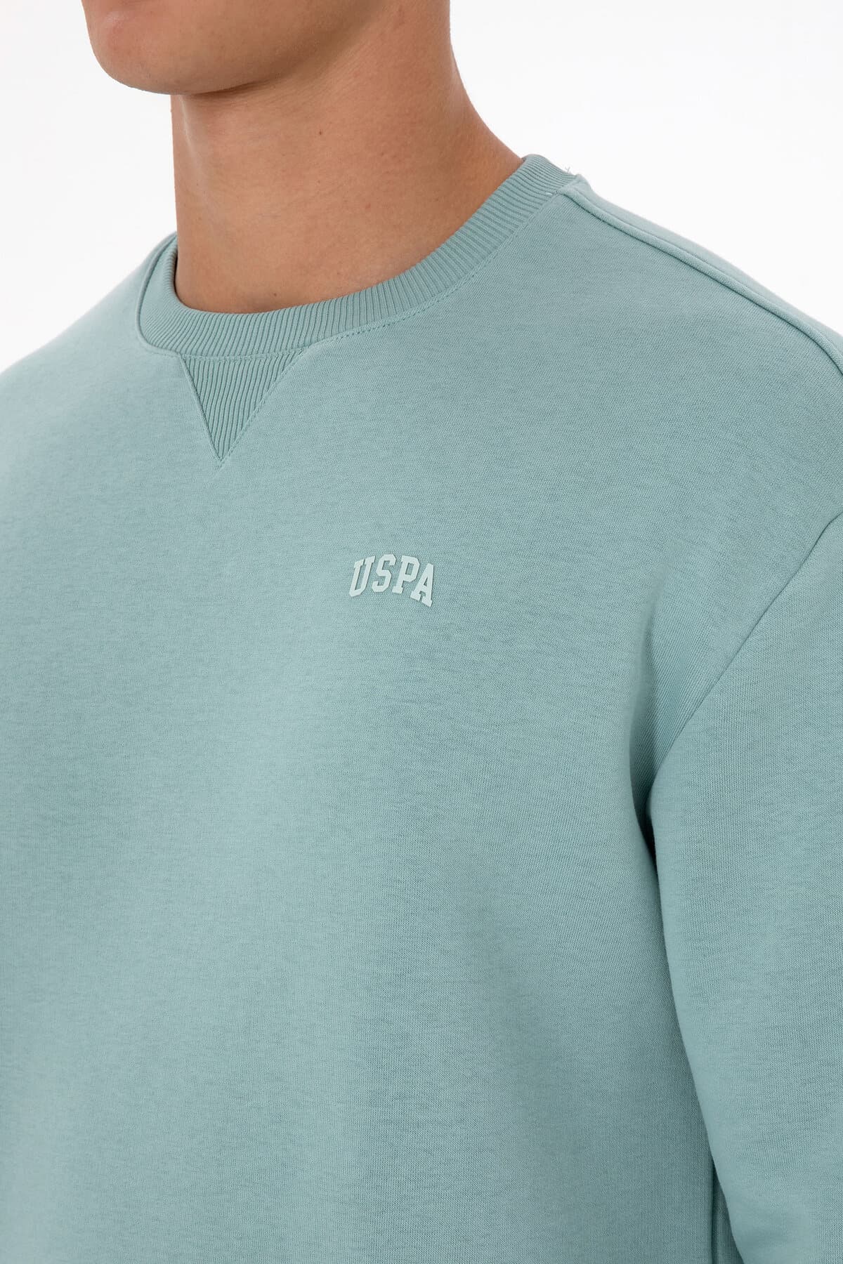 سوئیشرت مردانه U.S. Polo Assn. فیت راحت یقه گرد شاردونه نعنایی بیسیک مدل 50313757-VR090 سوئیشرت مردانه U.S. Polo Assn. فیت راحت یقه گرد شاردونه نعنایی بیسیک مدل 50313757-VR090