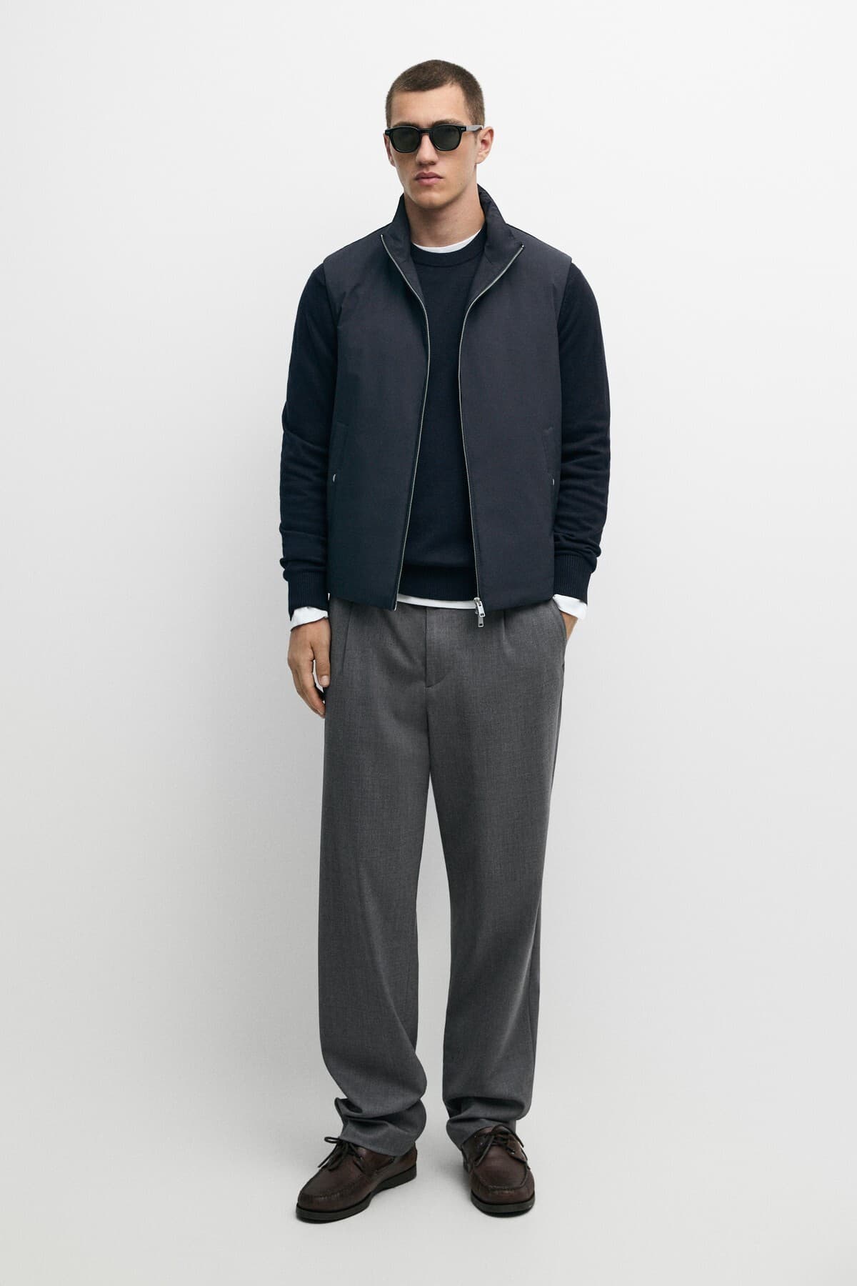 جلیقه بادی مردانه Massimo Dutti فوق سبک ضدآب جلیقه بادی مردانه Massimo Dutti فوق سبک ضدآب