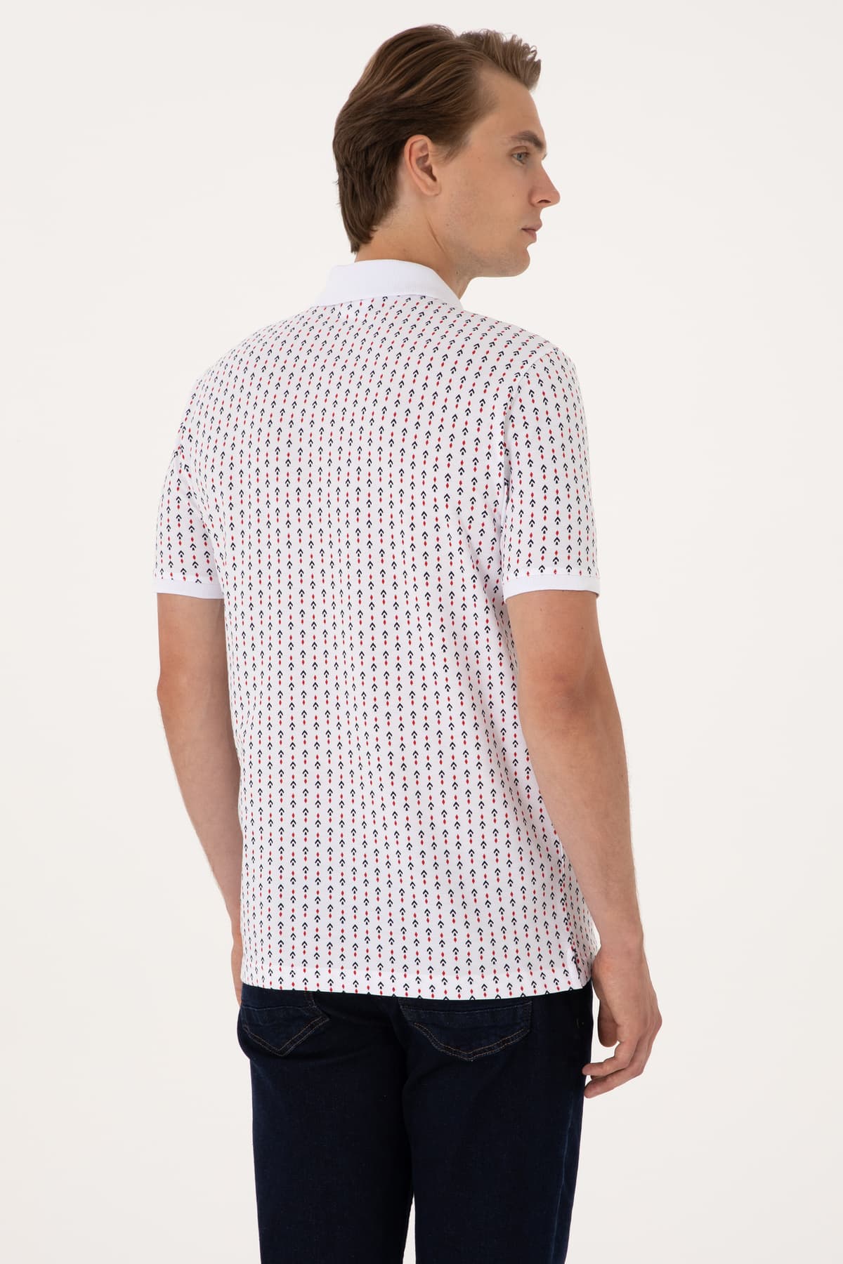تیشرت مردانه U.S. Polo Assn. فیت معمولی سفید یقه پولو مدل 50299637-VR013 تیشرت مردانه U.S. Polo Assn. فیت معمولی سفید یقه پولو مدل 50299637-VR013
