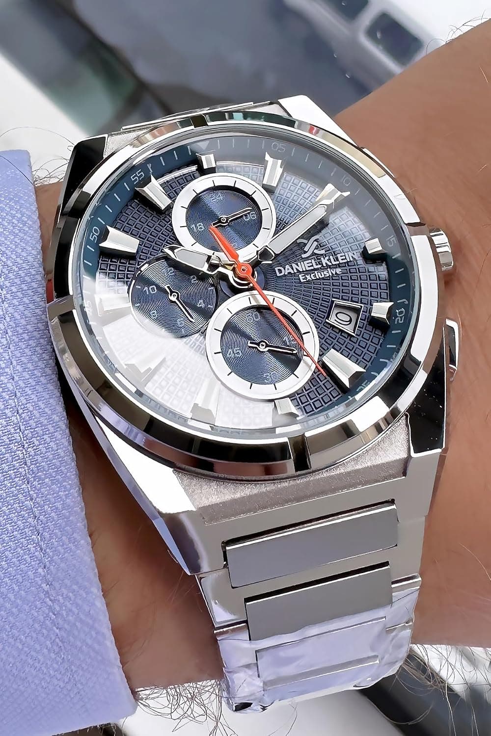 ساعت مچی مردانه Daniel Klein مولتیفانکشن ضد آب 3ATM بند استیل نقرهای مدل Dke2098C3 ساعت مچی مردانه Daniel Klein مولتیفانکشن ضد آب 3ATM بند استیل نقرهای مدل Dke2098C3