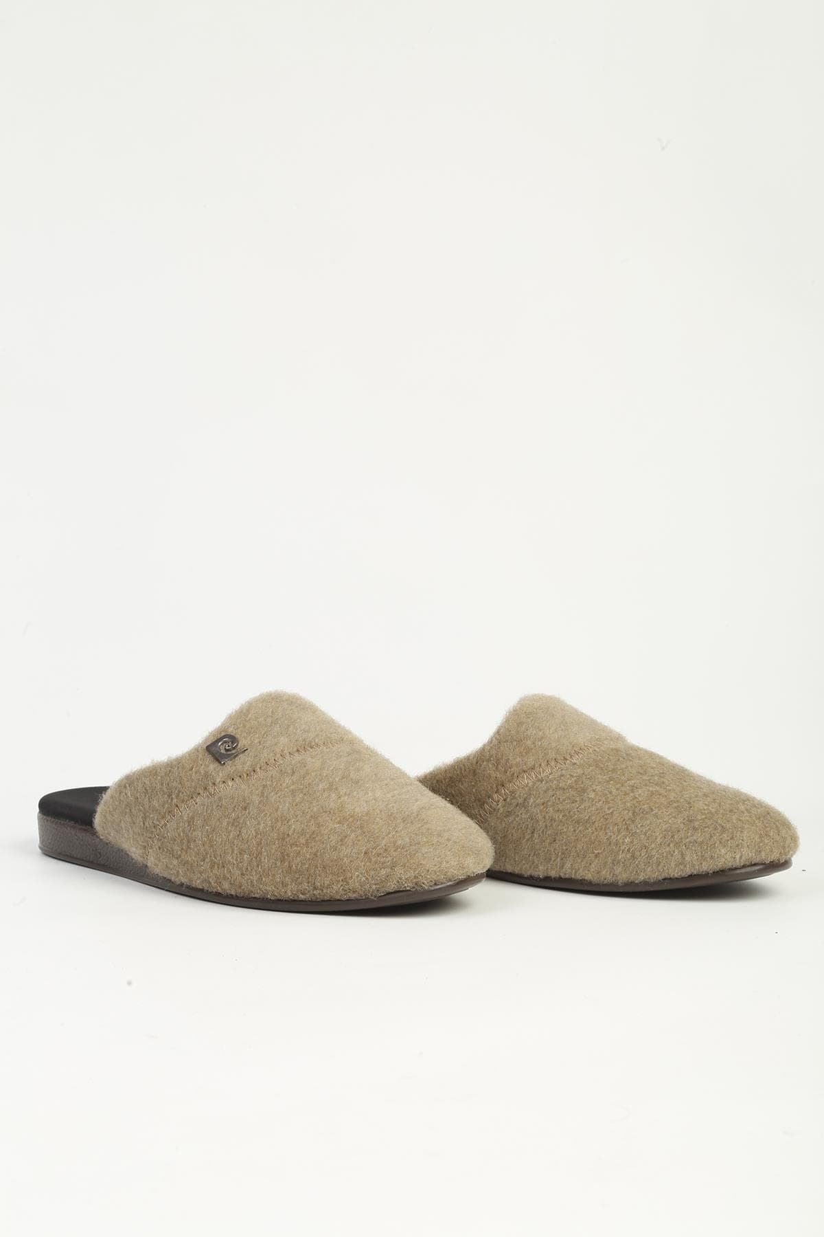 دمپایی خانگی مردانه Pierre Cardin بژ مدل PC-55368 دمپایی خانگی مردانه Pierre Cardin بژ مدل PC-55368