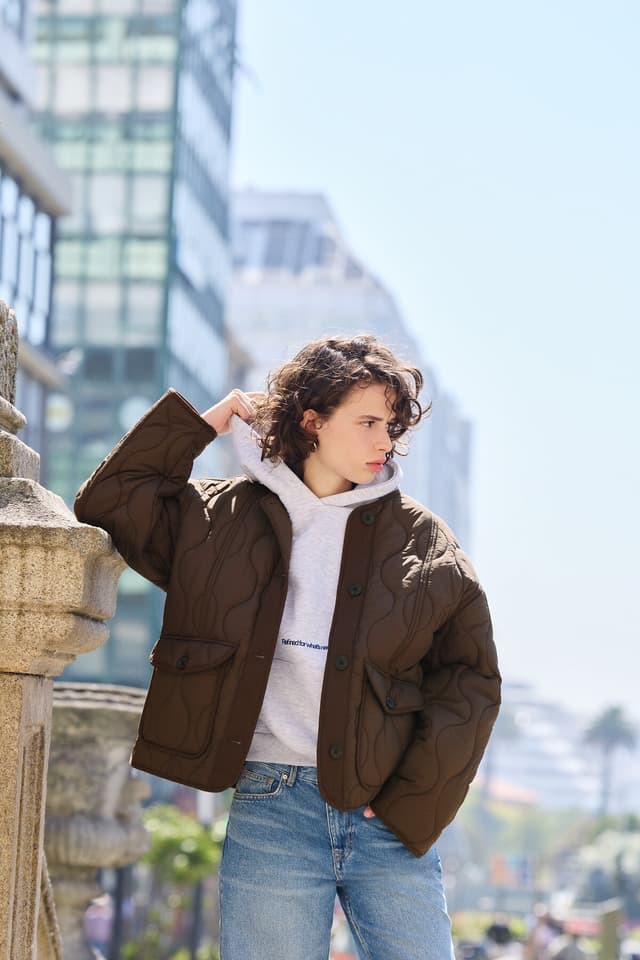 کاپشن پفی جیبدار Pull & Bear کاپشن پفی جیبدار Pull & Bear