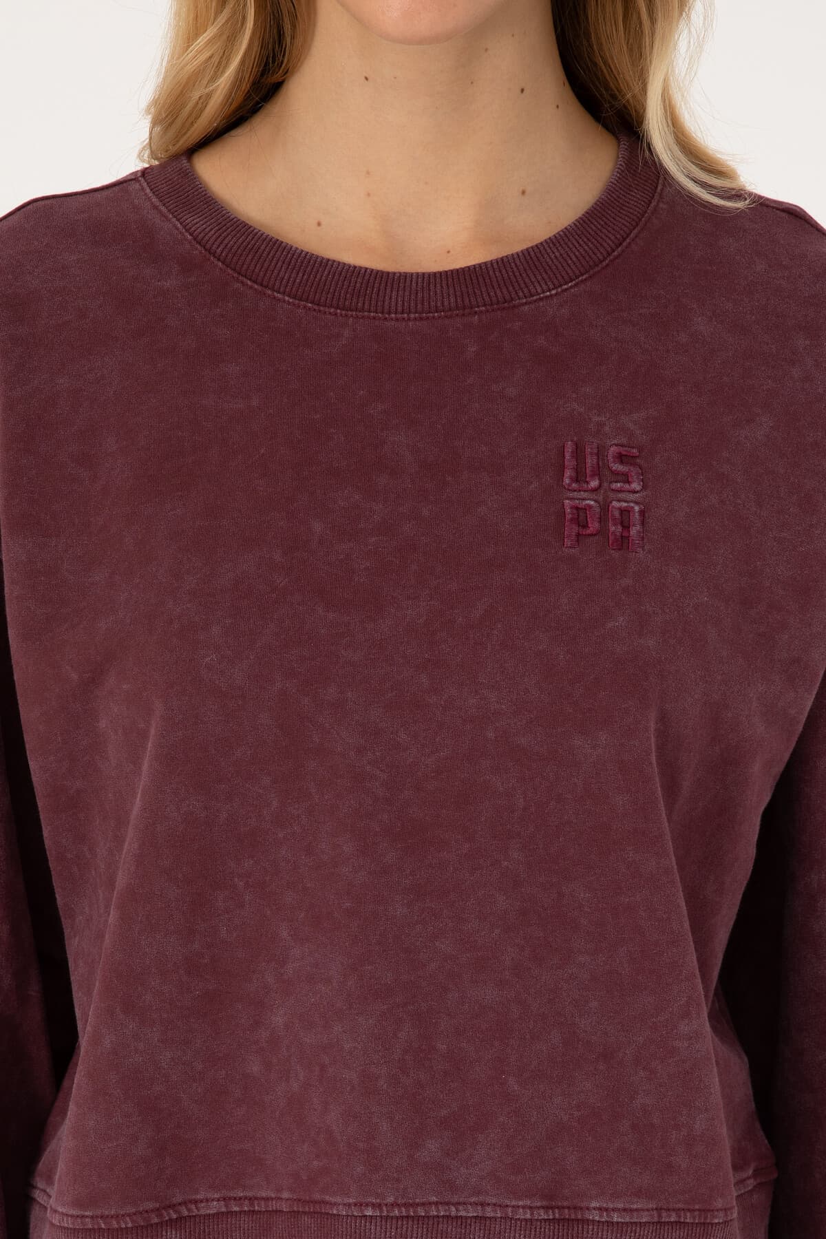 سوئیشرت زنانه U.S. Polo Assn. زرشکی شستهشده یقه گرد مدل 50314186-VR177 سوئیشرت زنانه U.S. Polo Assn. زرشکی شستهشده یقه گرد مدل 50314186-VR177