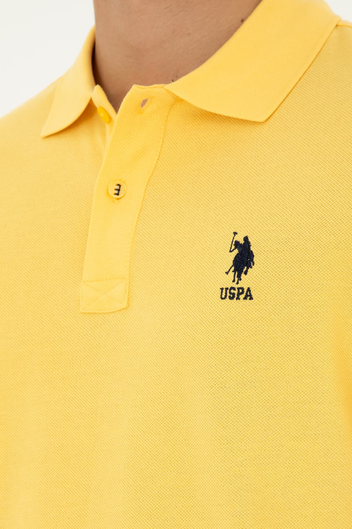 تیشرت مردانه U.S. Polo Assn. فیت اسلیم یقه پولو زرد بیسیک مدل 50279613-VR044 تیشرت مردانه U.S. Polo Assn. فیت اسلیم یقه پولو زرد بیسیک مدل 50279613-VR044