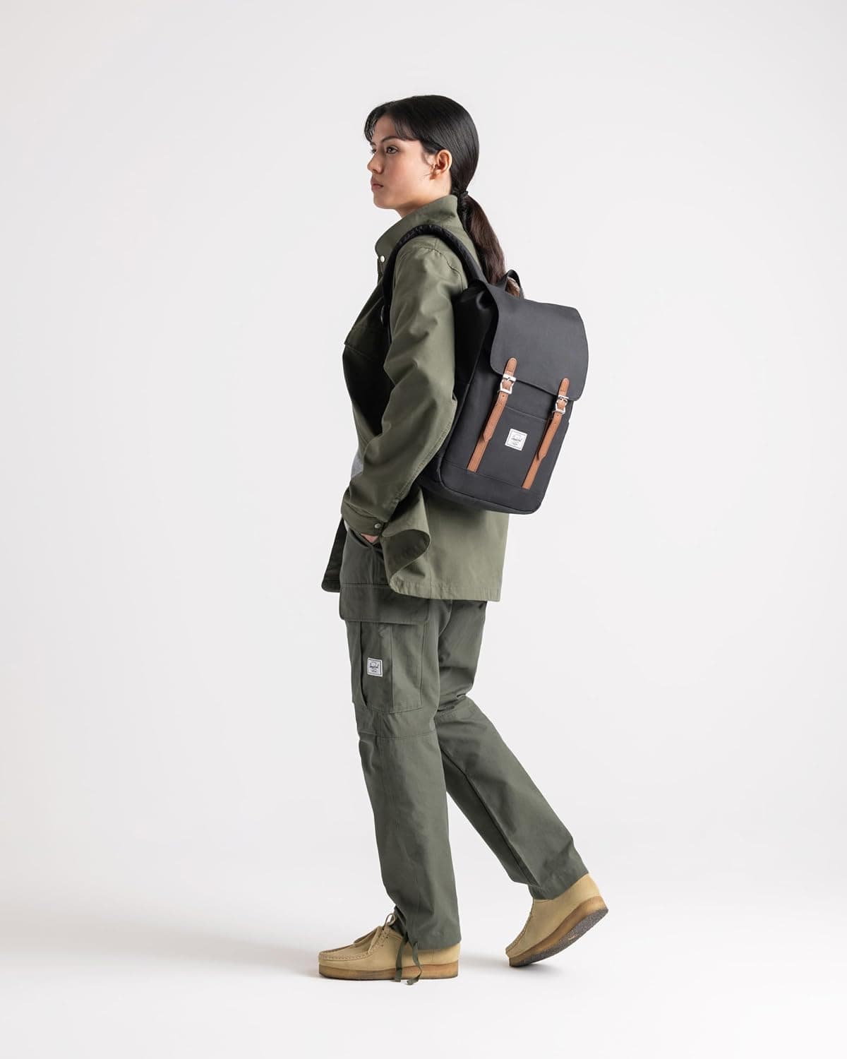 کولهپشتی کوچک Herschel مدل Retreat با پارچه آبگریز، مناسب لپتاپ 14"، 17 L کولهپشتی کوچک Herschel مدل Retreat با پارچه آبگریز، مناسب لپتاپ 14"، 17 L