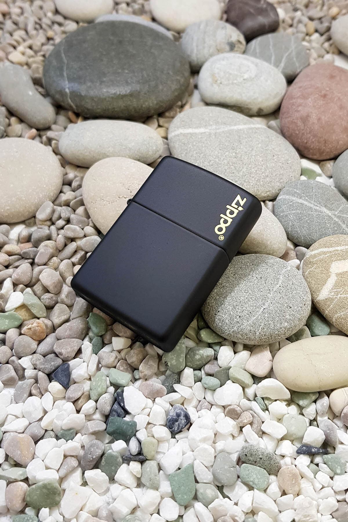 فندک Zippo مشکی مات با لوگو مدل 218-067278 فندک Zippo مشکی مات با لوگو مدل 218-067278