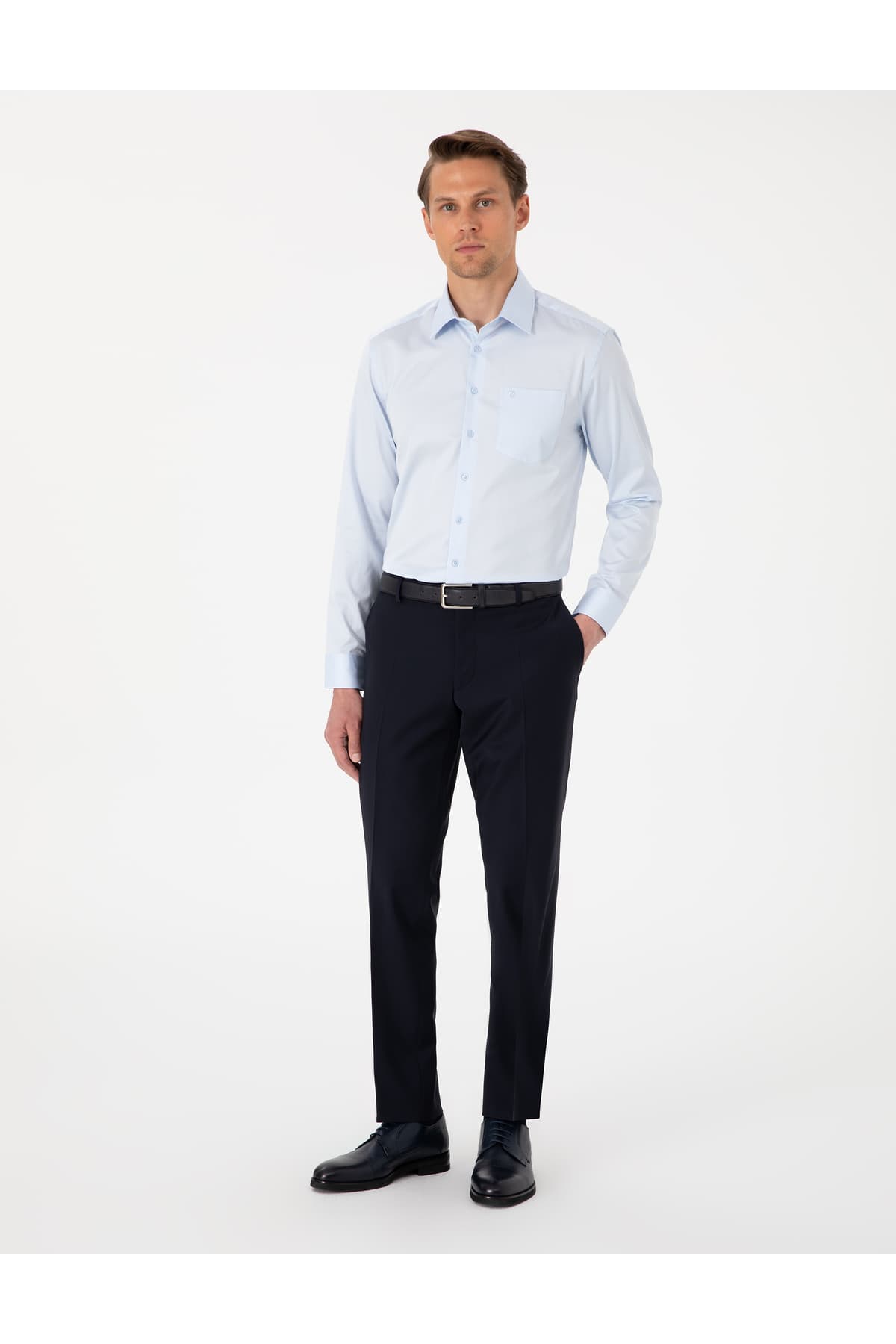 پیراهن مردانه Pierre Cardin ساتن براق نخی آستین بلند آبیروشن مدل 50302972-VR003 پیراهن مردانه Pierre Cardin ساتن براق نخی آستین بلند آبیروشن مدل 50302972-VR003