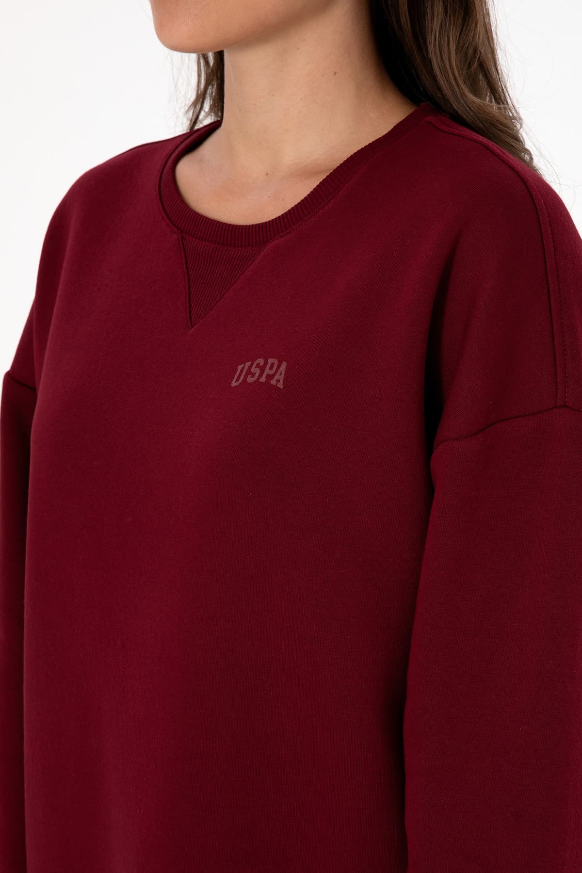 سویشرت زنانه U.S. Polo Assn. یقه گرد پرزدار زرشکی مدل 50313586-VR014 سویشرت زنانه U.S. Polo Assn. یقه گرد پرزدار زرشکی مدل 50313586-VR014
