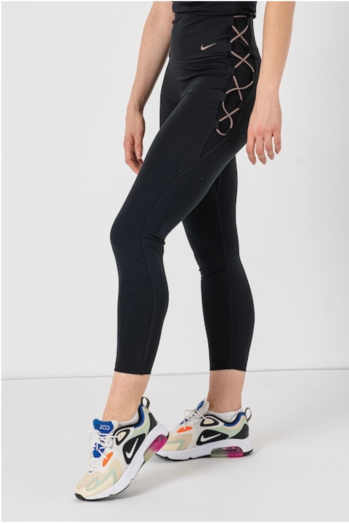 تایت زنانه Nike One کمربلند 7/8 بندی مشکی تایت زنانه Nike One کمربلند 7/8 بندی مشکی