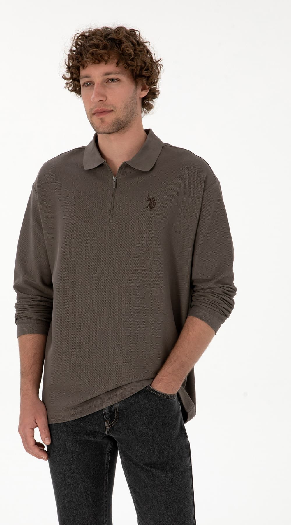 سوئیشرت مردانه U.S. Polo Assn. فیت راحت نیم زیپ قهوهای روشن مدل 50313754-VR052 سوئیشرت مردانه U.S. Polo Assn. فیت راحت نیم زیپ قهوهای روشن مدل 50313754-VR052