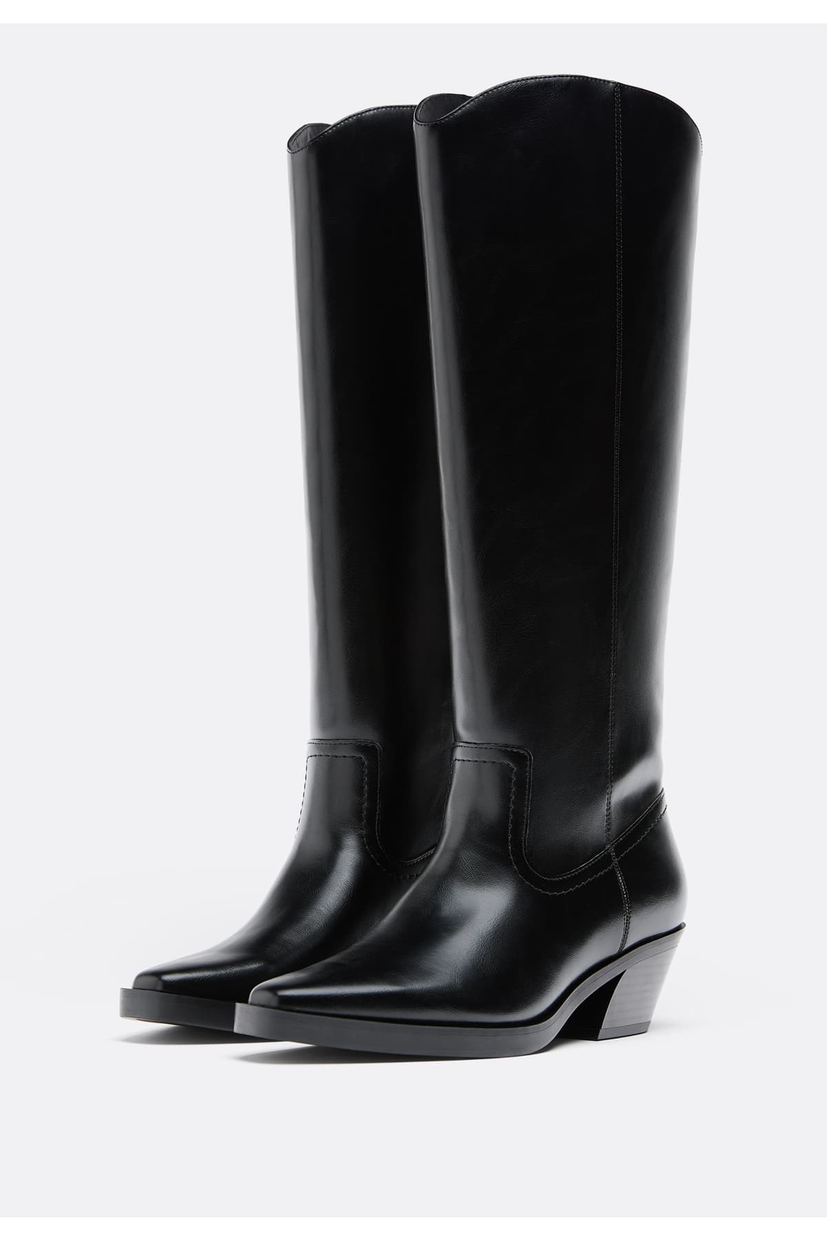 بوت تخت زنانه مشکی Stradivarius سگکدار مدل 19351770 بوت تخت زنانه مشکی Stradivarius سگکدار مدل 19351770