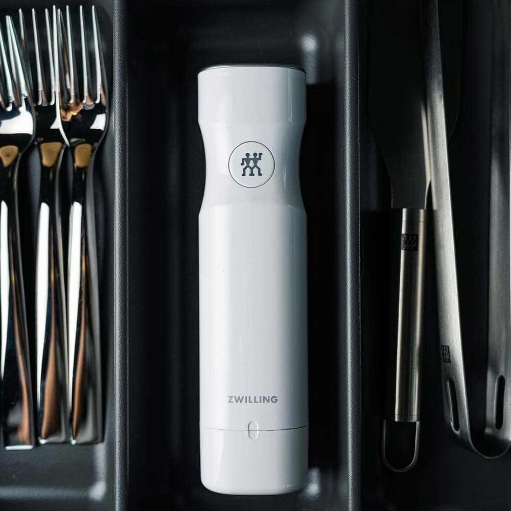 پمپ وکیوم ZWILLING Fresh & Save شارژی و بیسیم پمپ وکیوم ZWILLING Fresh & Save شارژی و بیسیم