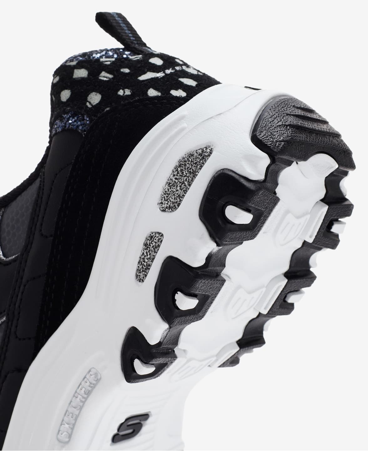 کفش اسنیکر زنانه Skechers D'Lites لوگوی چرمی جیر کف ضخیم مدل 150235 BKW کفش اسنیکر زنانه Skechers D'Lites لوگوی چرمی جیر کف ضخیم مدل 150235 BKW