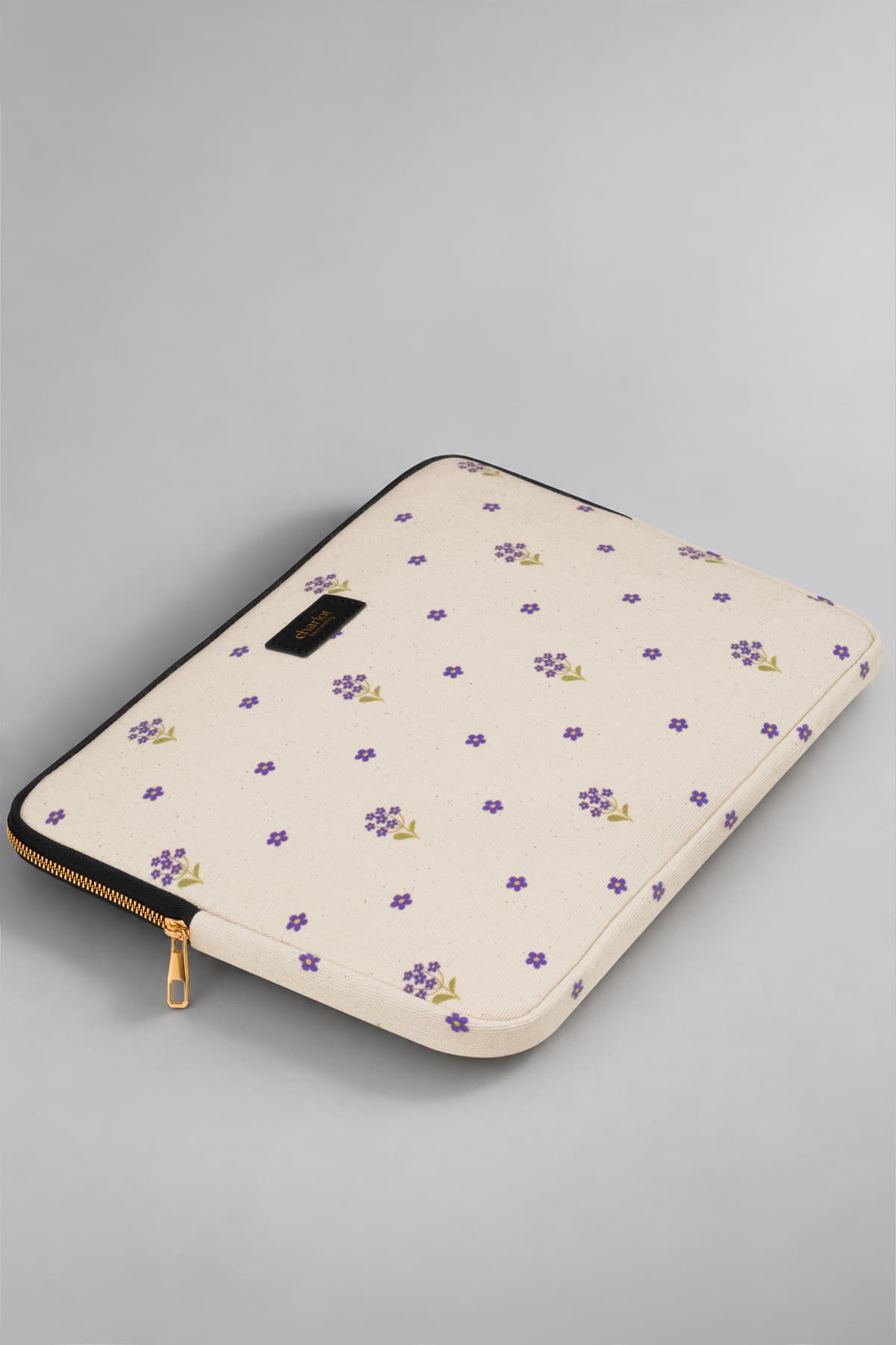 کیف لپتاپ زنانه Housebags پدینگدار لایه محافظ داخلی 13–15.6 اینچ Spring Violets REF.48283743 کیف لپتاپ زنانه Housebags پدینگدار لایه محافظ داخلی 13–15.6 اینچ Spring Violets REF.48283743